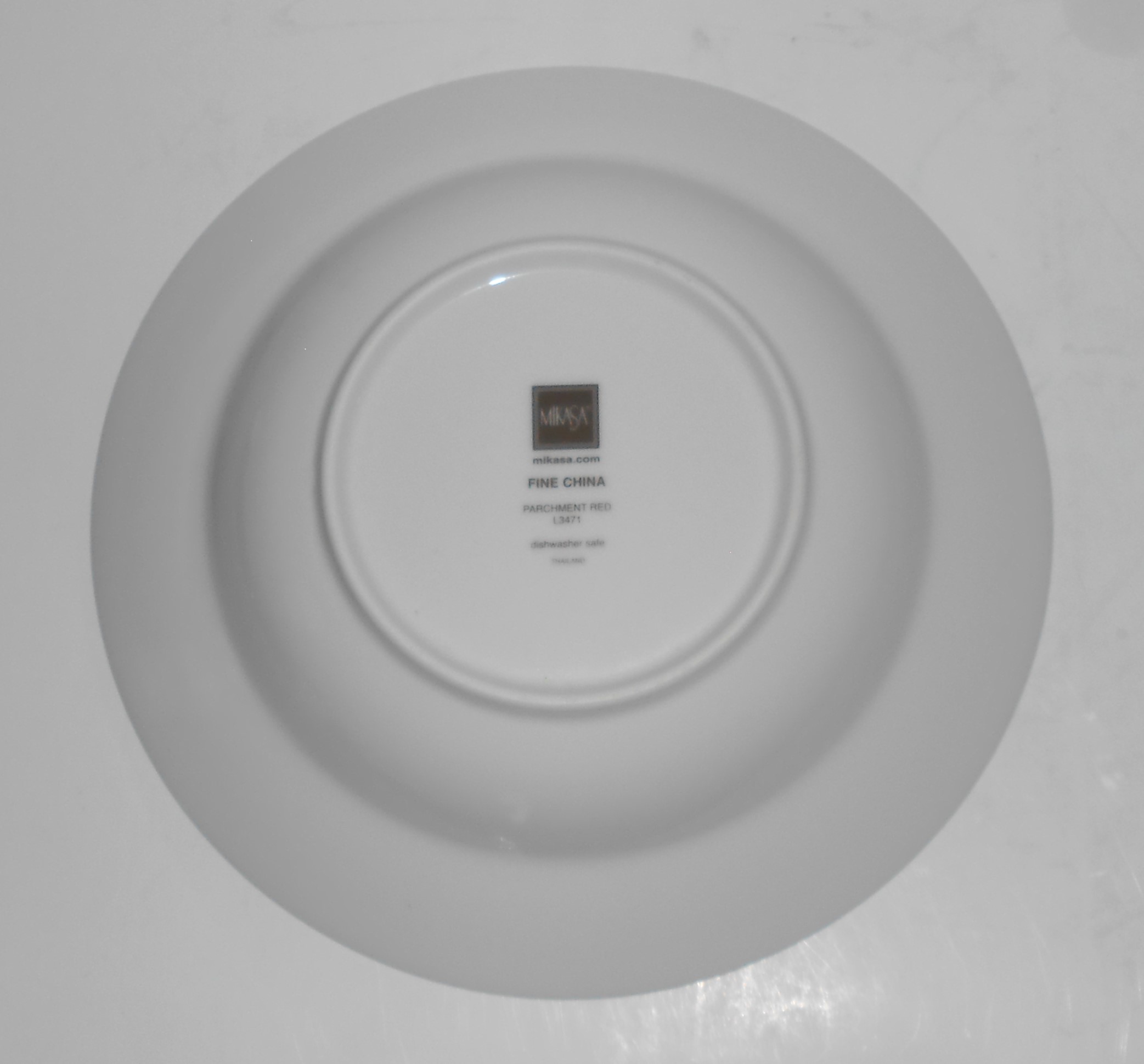 Mikasa Fine China Red Parchment Rimmed Soup Bowl