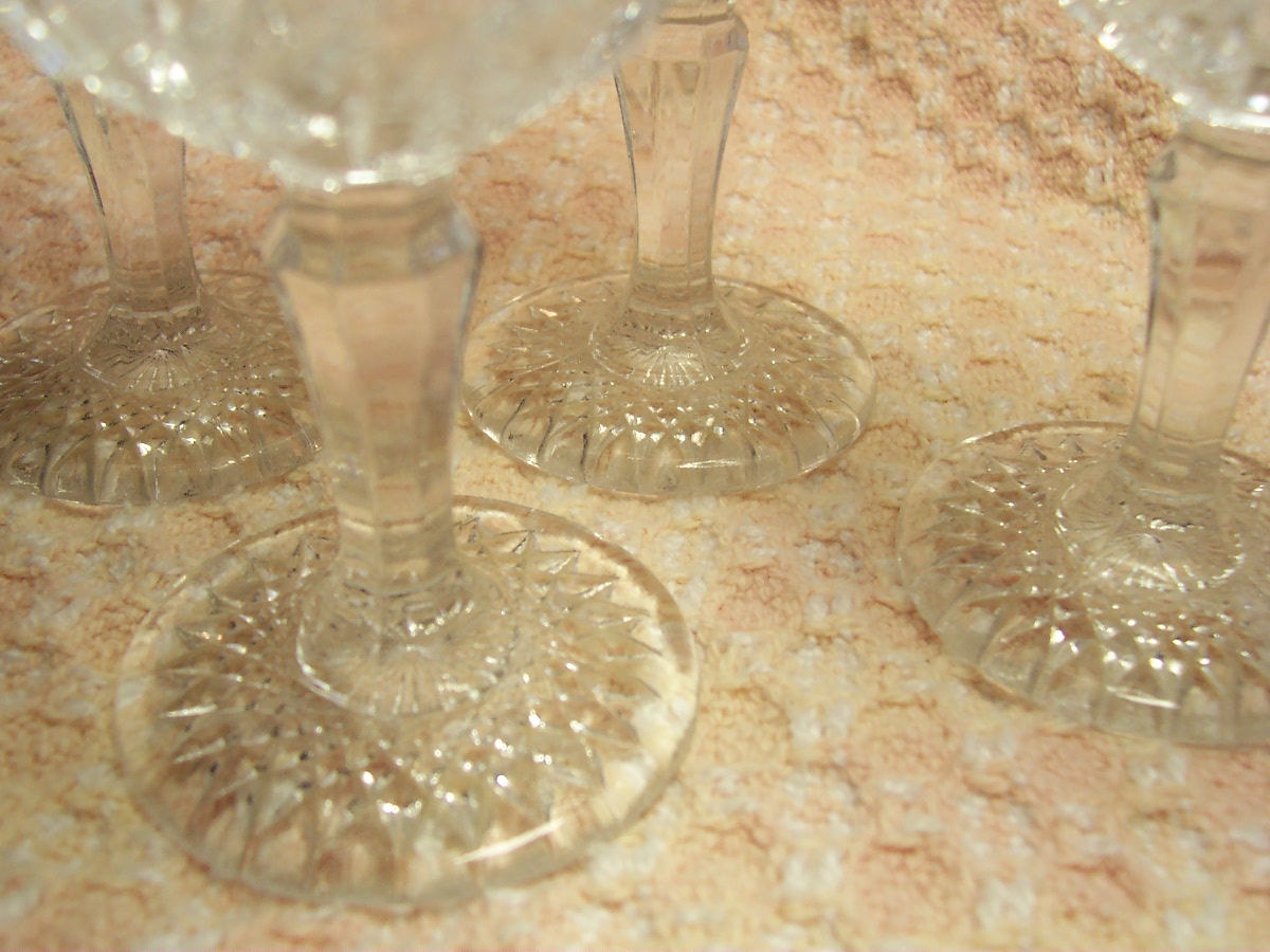 Pattern Glass Wine Goblets Set 4