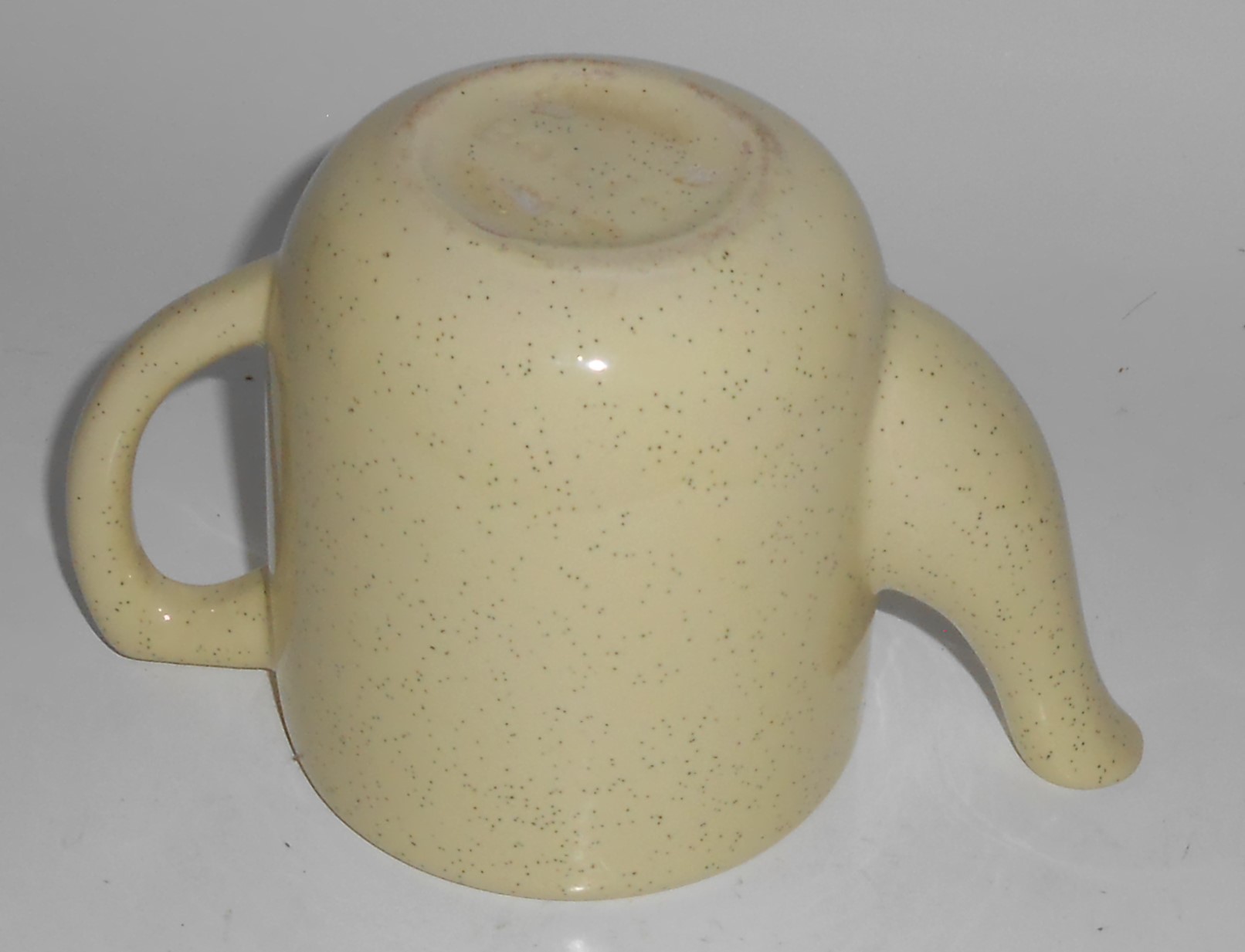 Bauer Pottery Monterey Moderne Yellow Speckle 2-Cup Tea