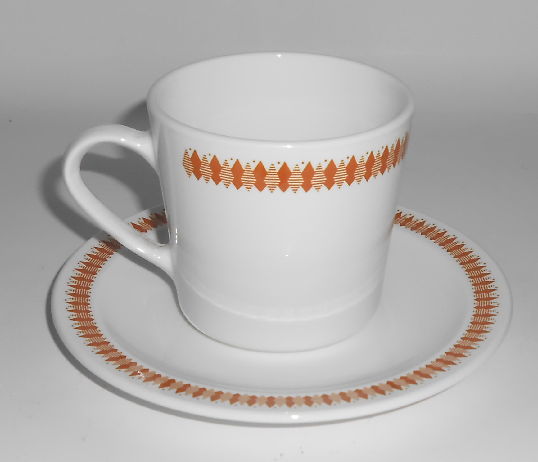 Corning China MCM Proceram Rust Diamond Dots Cup & Sau