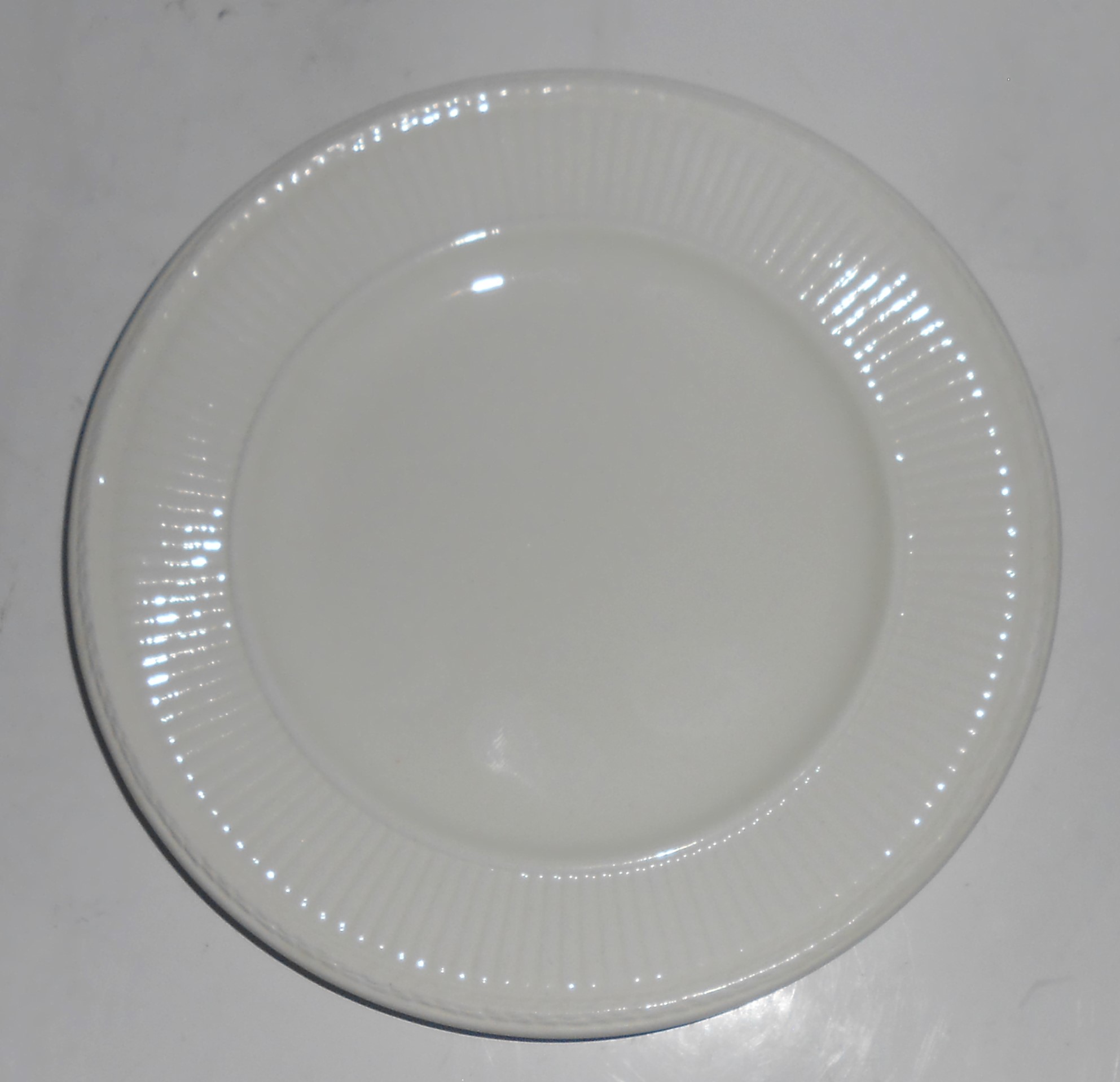 Wedgwood Pottery China Edme Off White Bread Plate