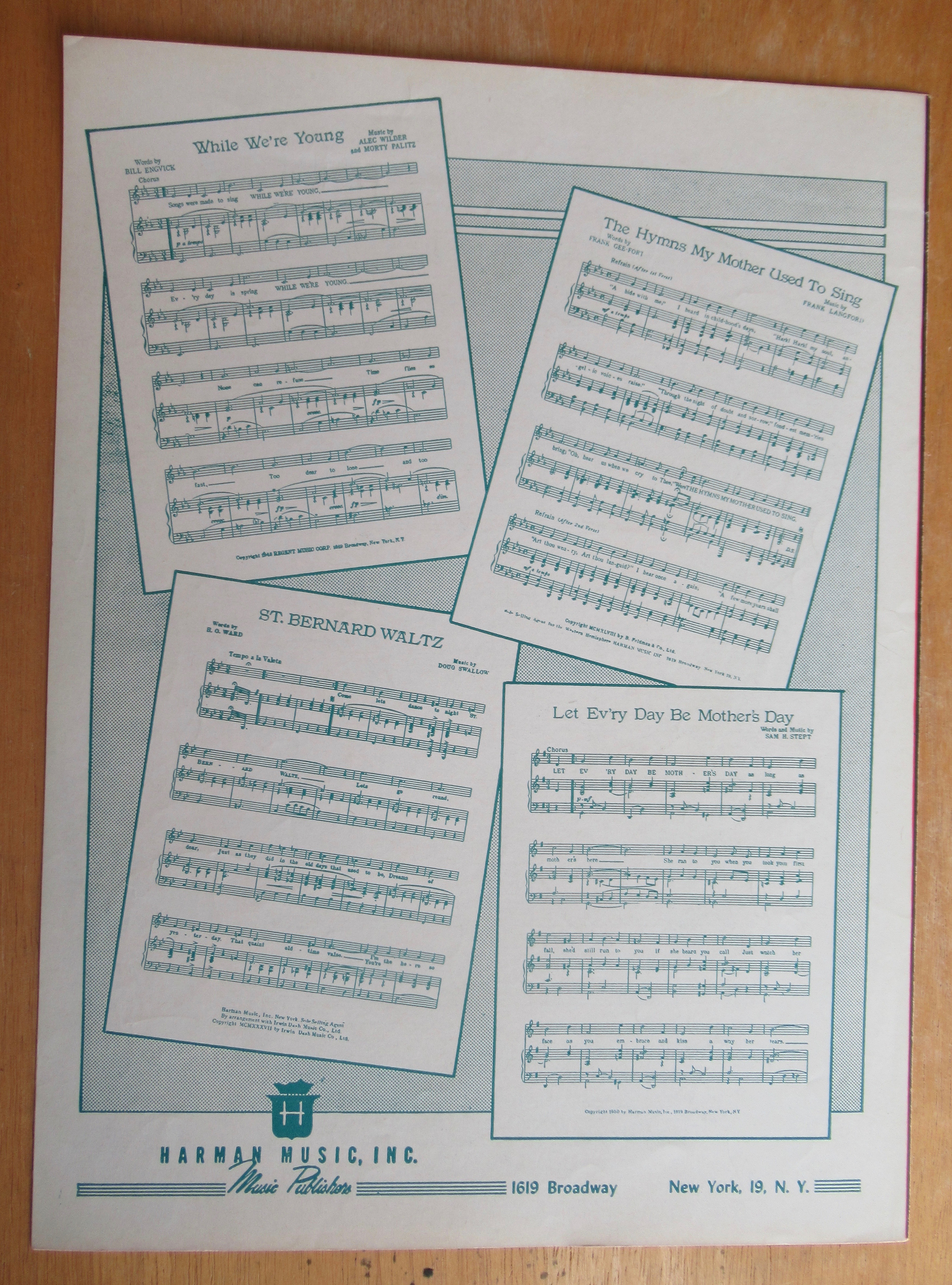 Sheet Music For 1952 I Saw Mommy Kissing Santa Claus