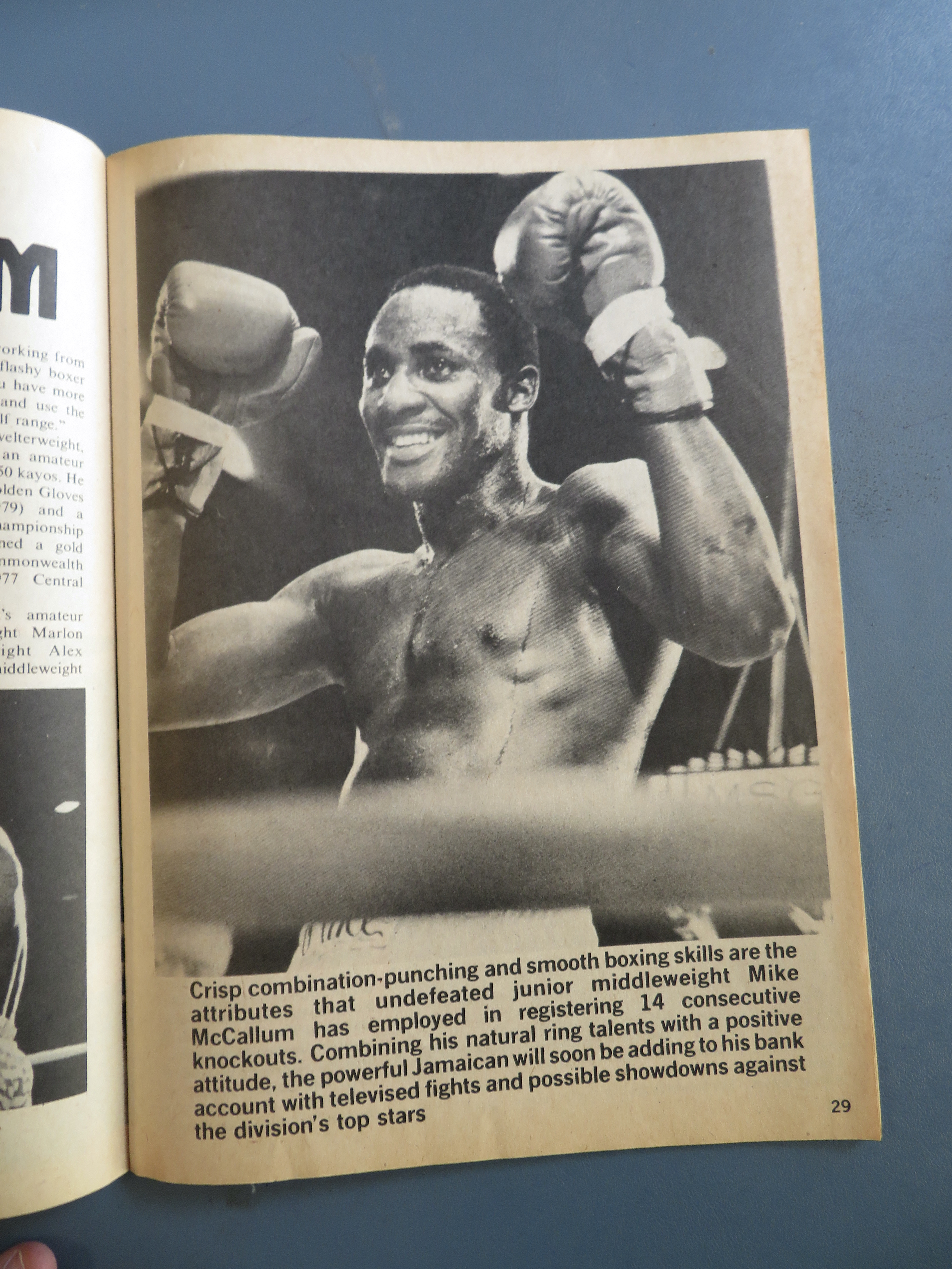 World Boxing Magazine September 1982 Sugar Ray Leonard