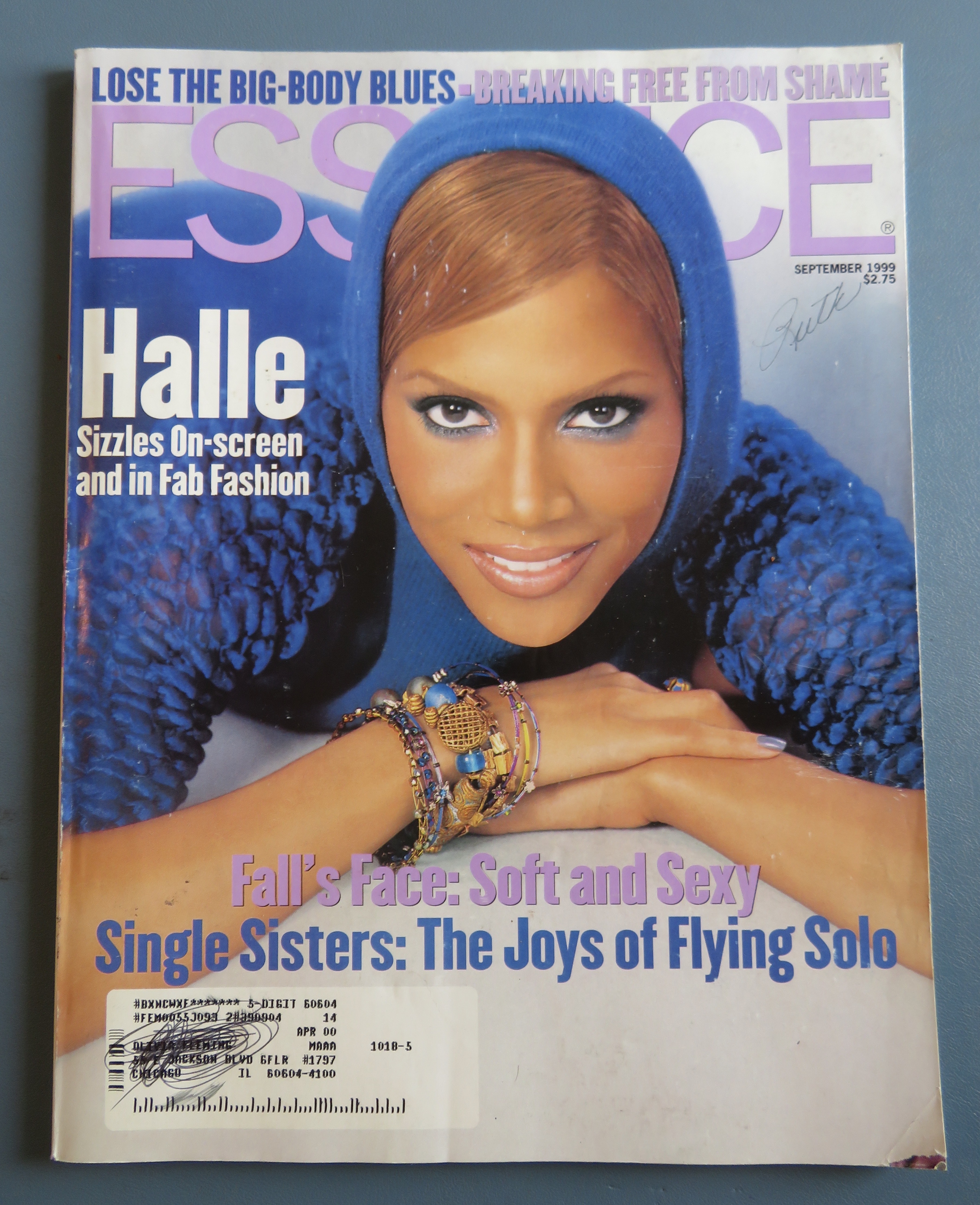 Essence Magazine September 1999 Halle Berry