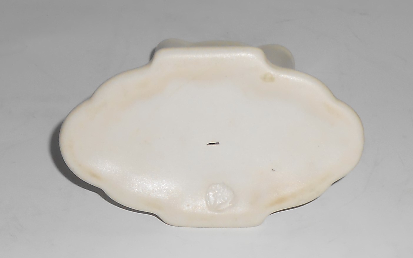 Cowan Pottery Ivory/White #726 Seahorse Cigarette Match