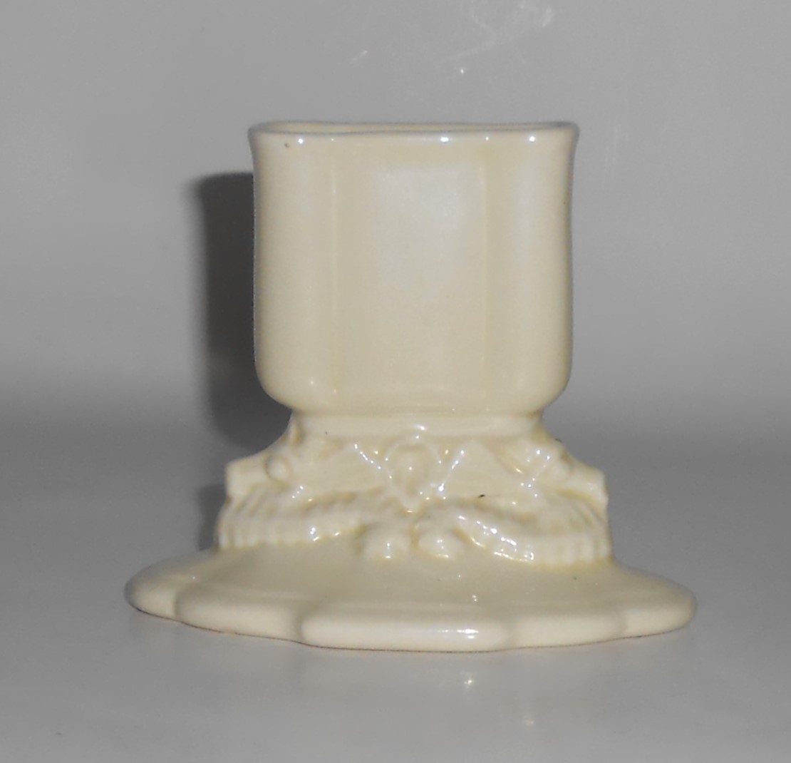 Cowan Pottery Ivory/White #726 Seahorse Cigarette Match