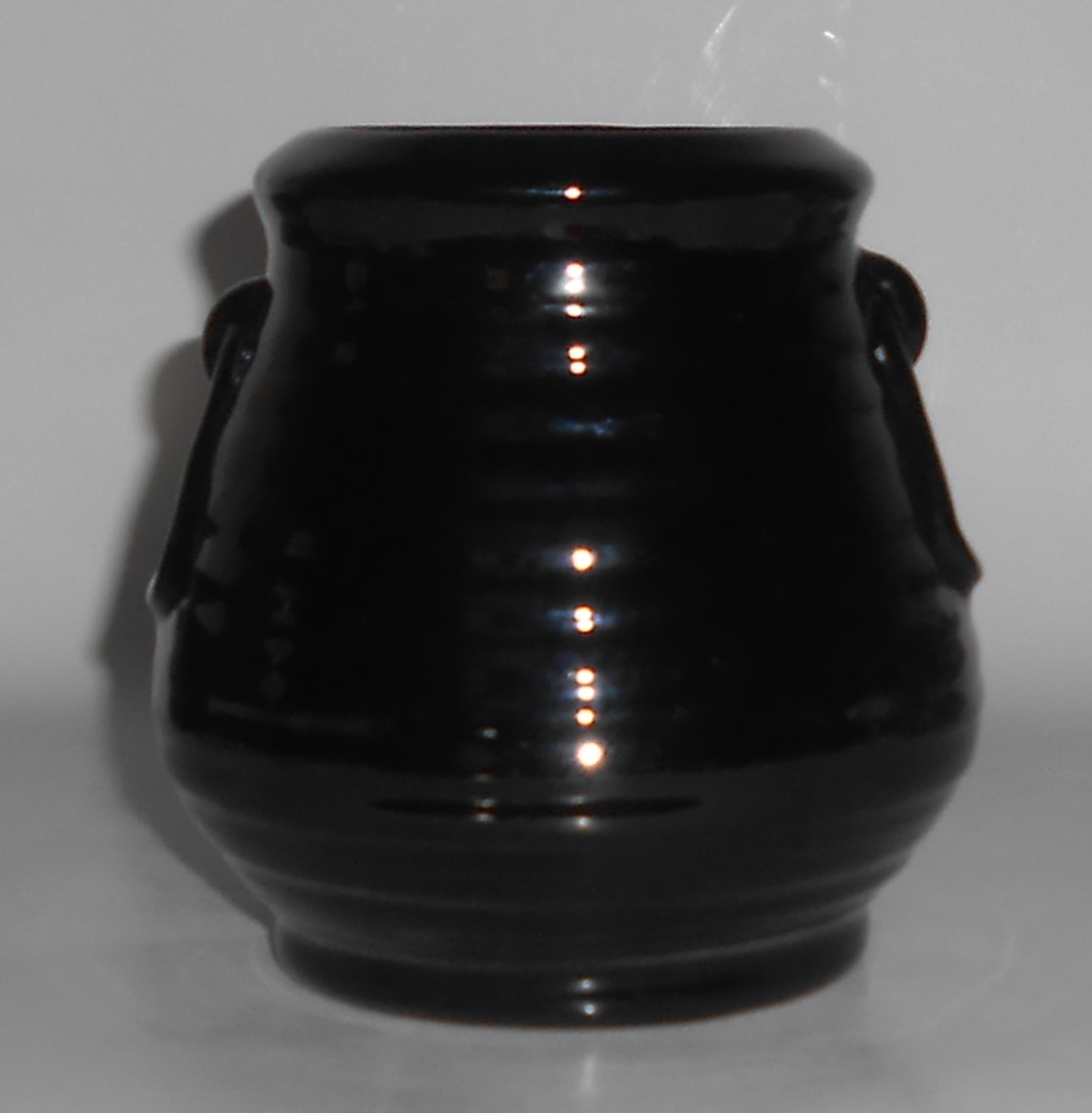 EARLY Camark Art Pottery #537 Gloss Black Wheel Thrown