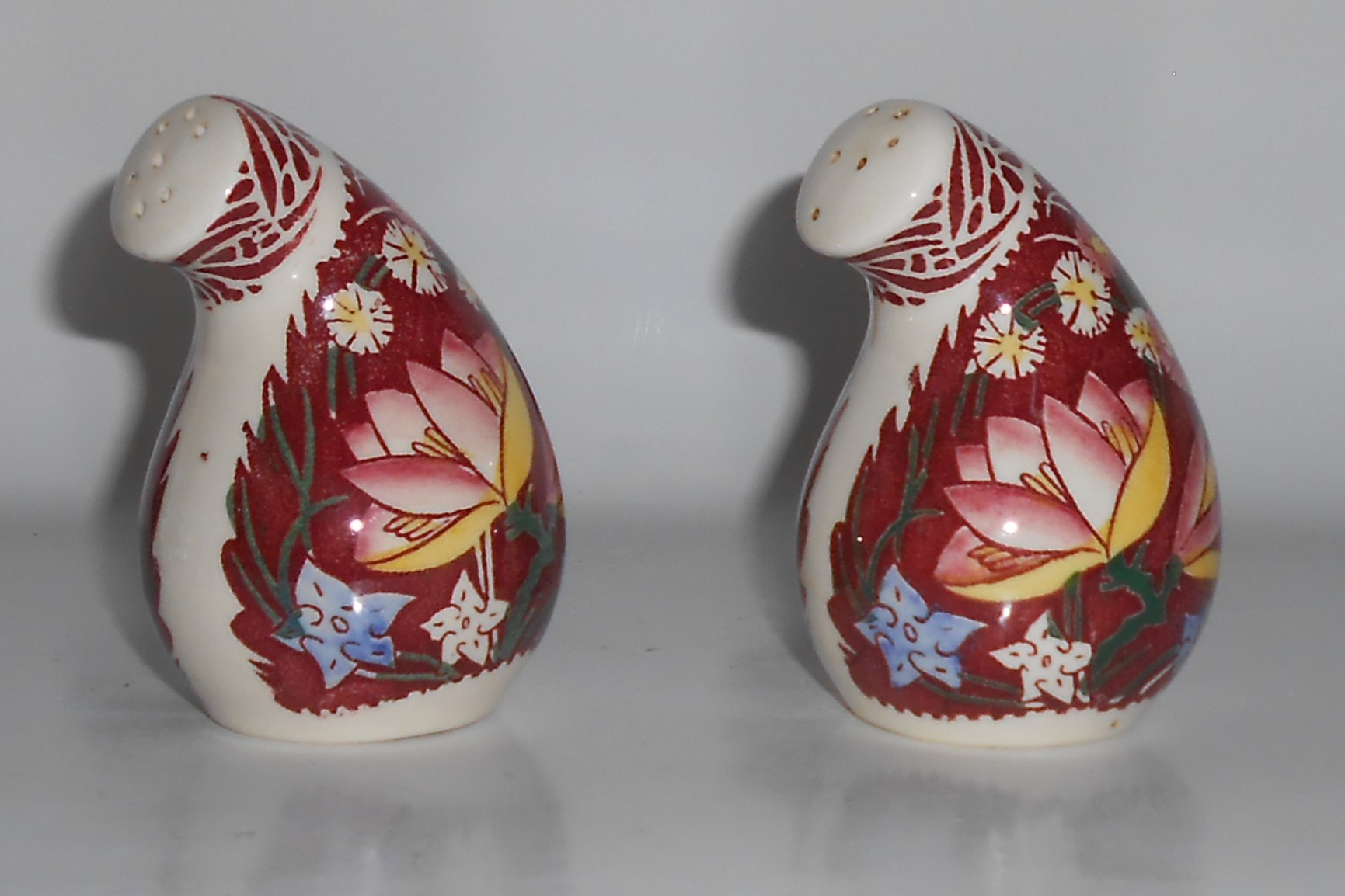 Vernon Kilns Pottery Lei Lani Don Blanding Salt & Pep