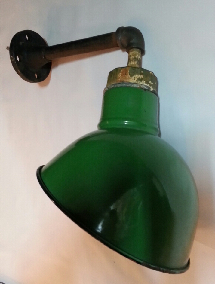 Barn light   #2378
