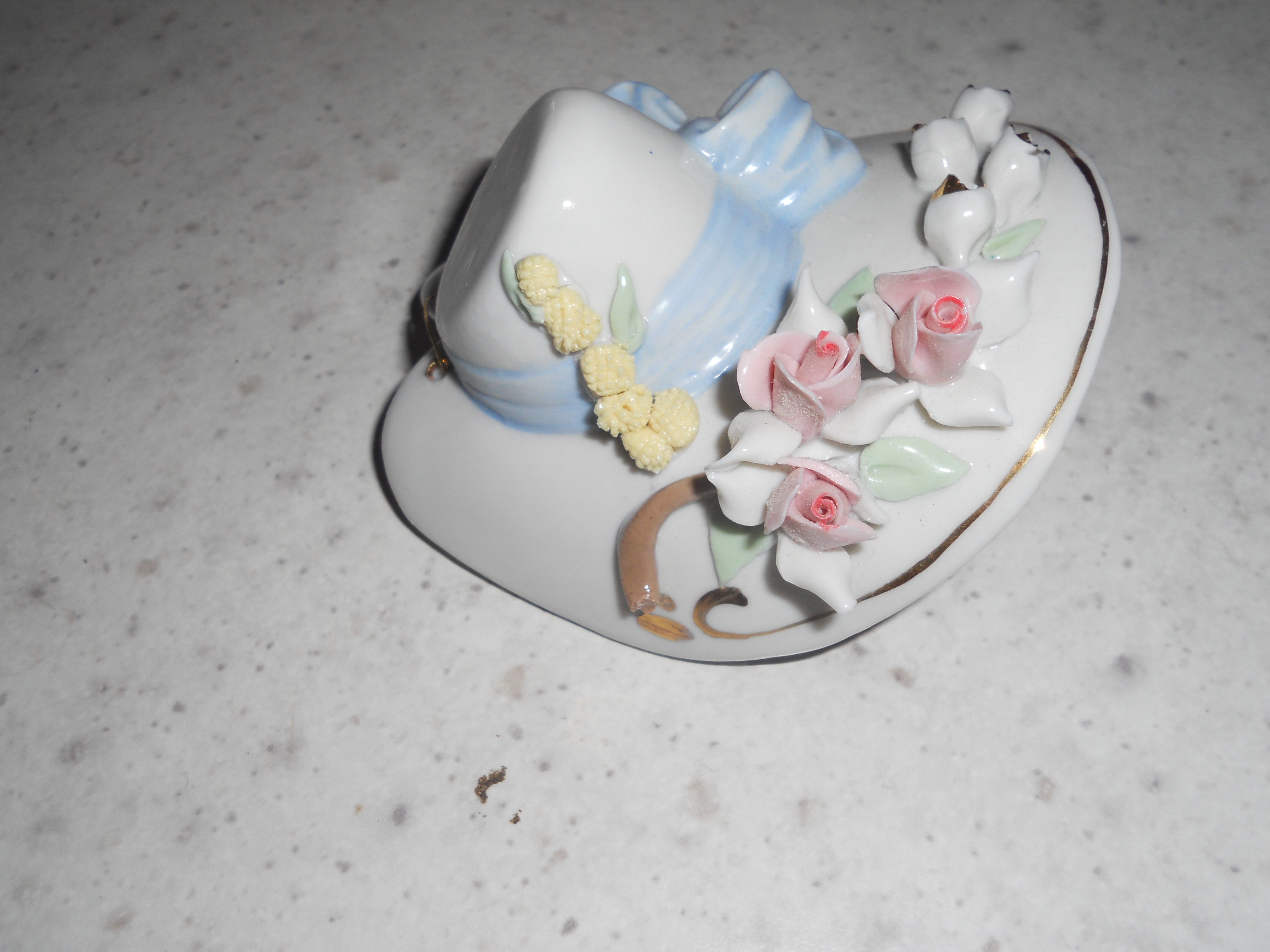 Capo di Monte Italy Hat with Flowers
