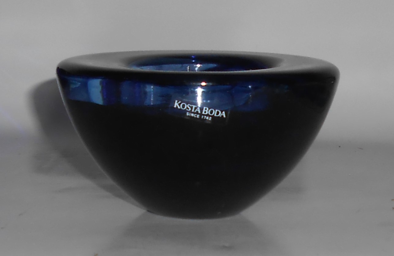 VINTAGE Kosta Art Glass Cobalt Deep Blue Atoll
