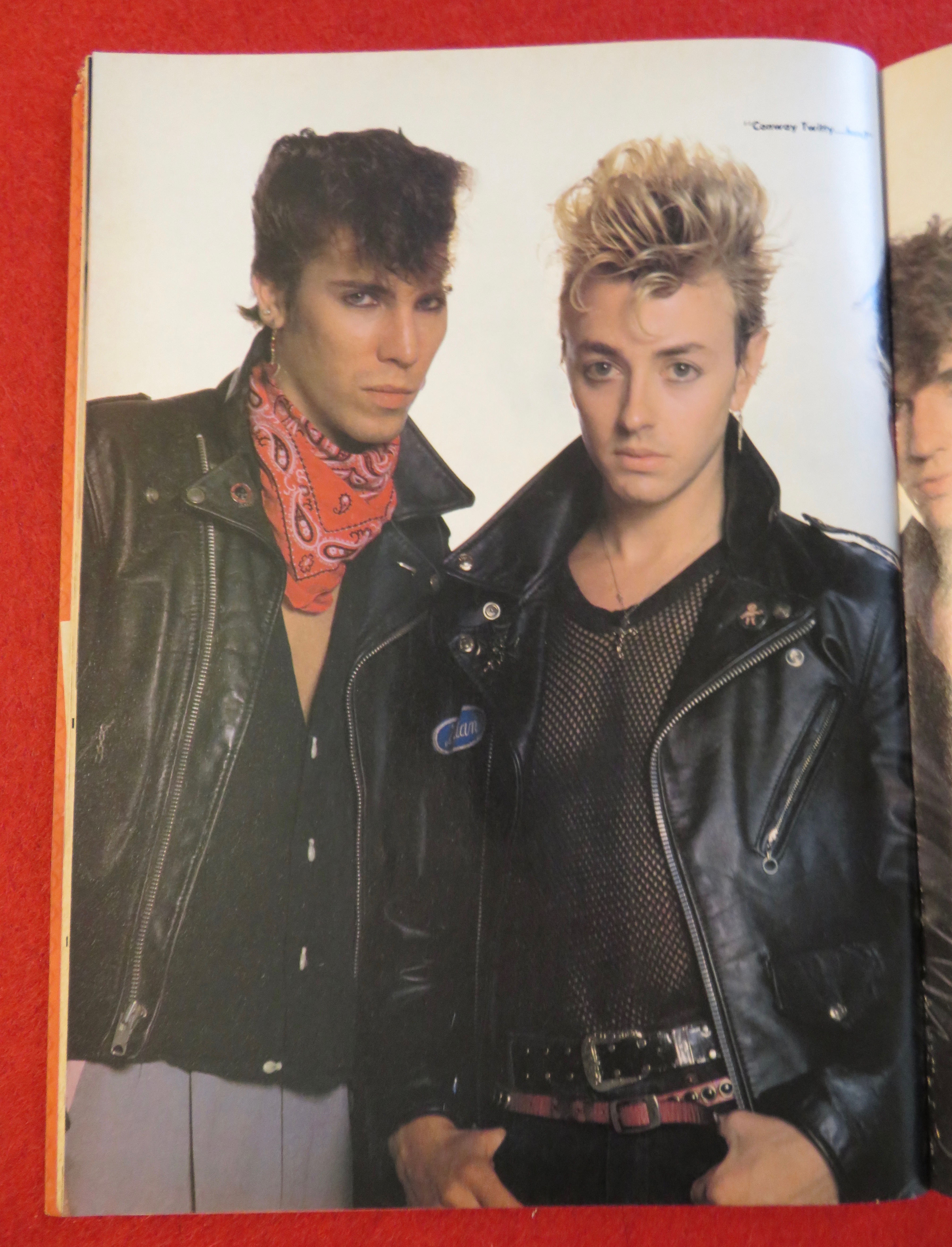 Creem Magazine December 1983 Stray Cats/Loverboy