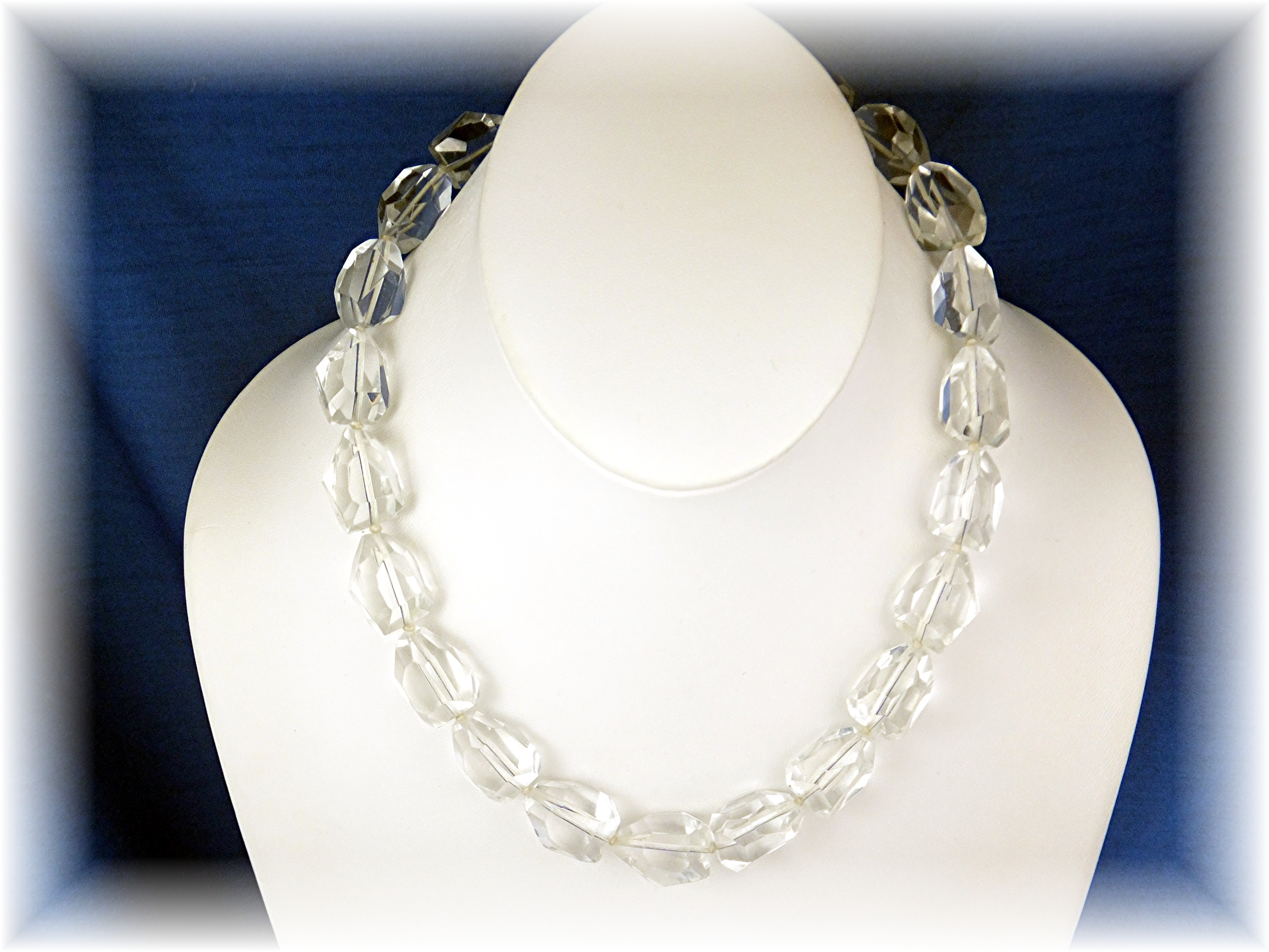 Necklace Rock Crystal Beads Magnetic Clasp