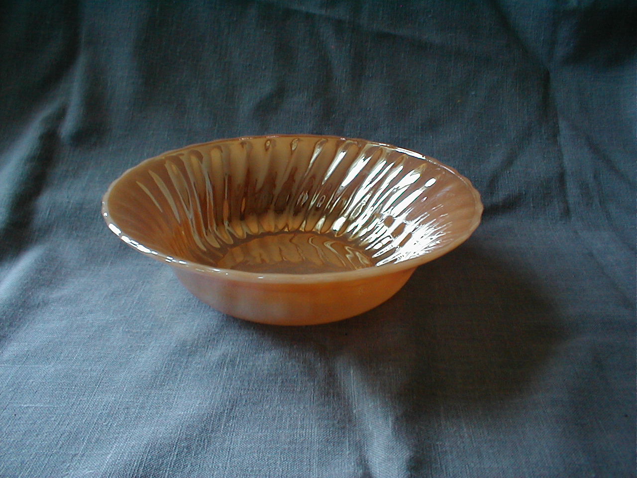 Fire King, Peach Lustre Bowl