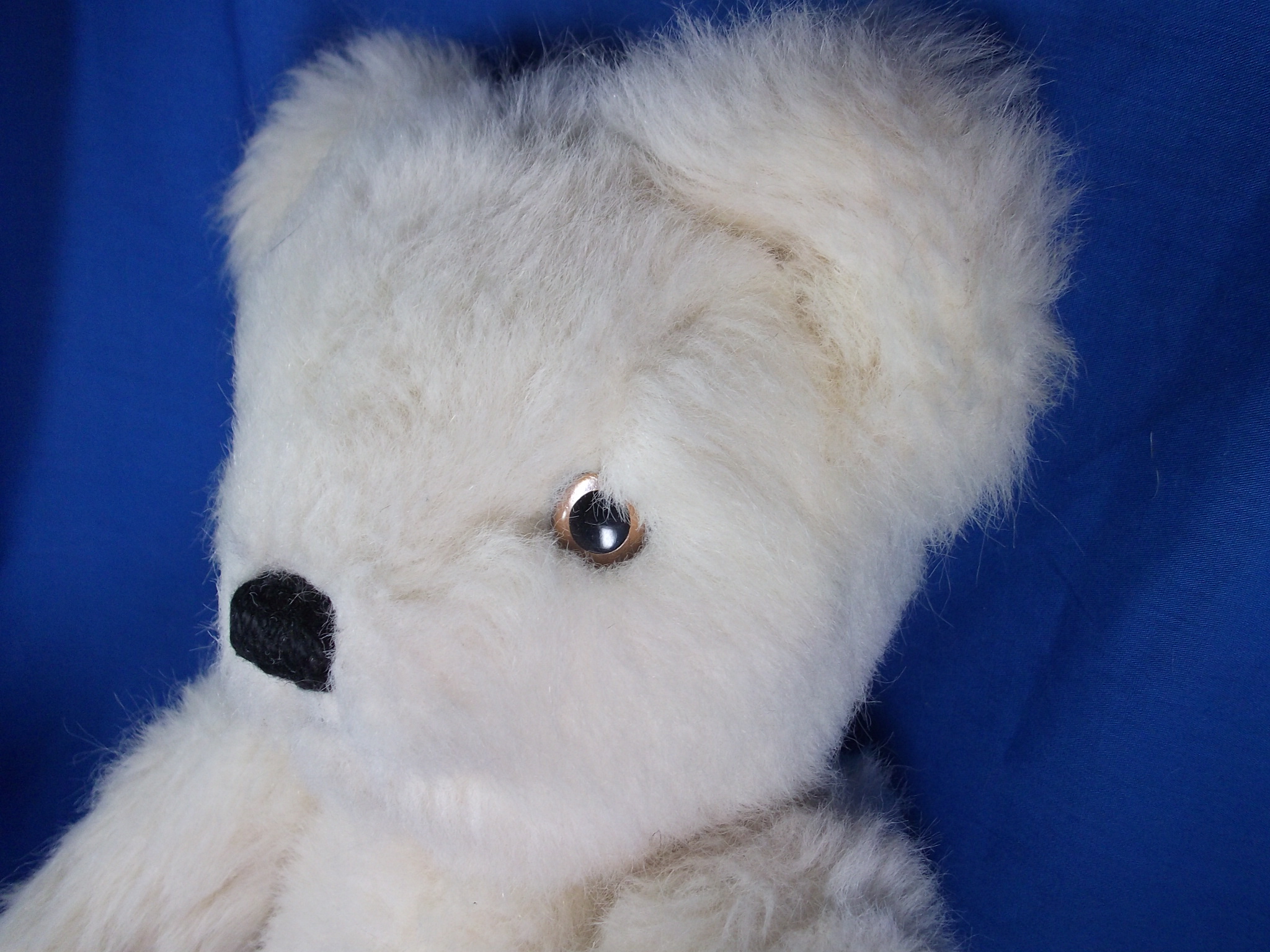 Cream colored Merrythoughts Teddy Bear 16 inches tall