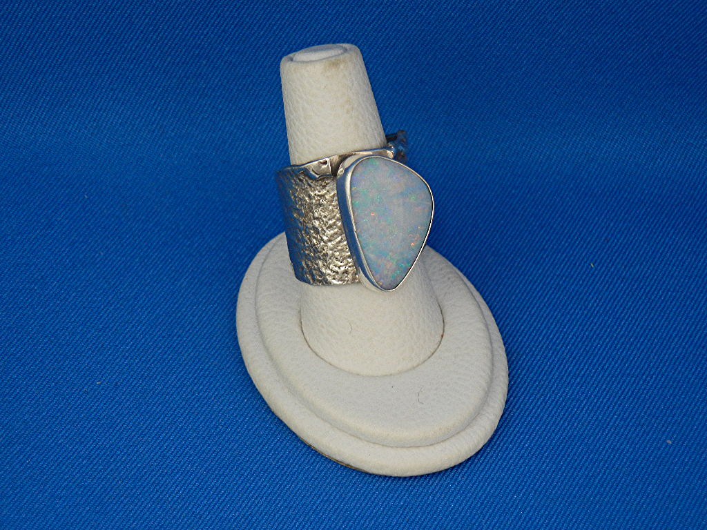 Ring Australian Opal Sterling Silver RICHARD LYNDSAY