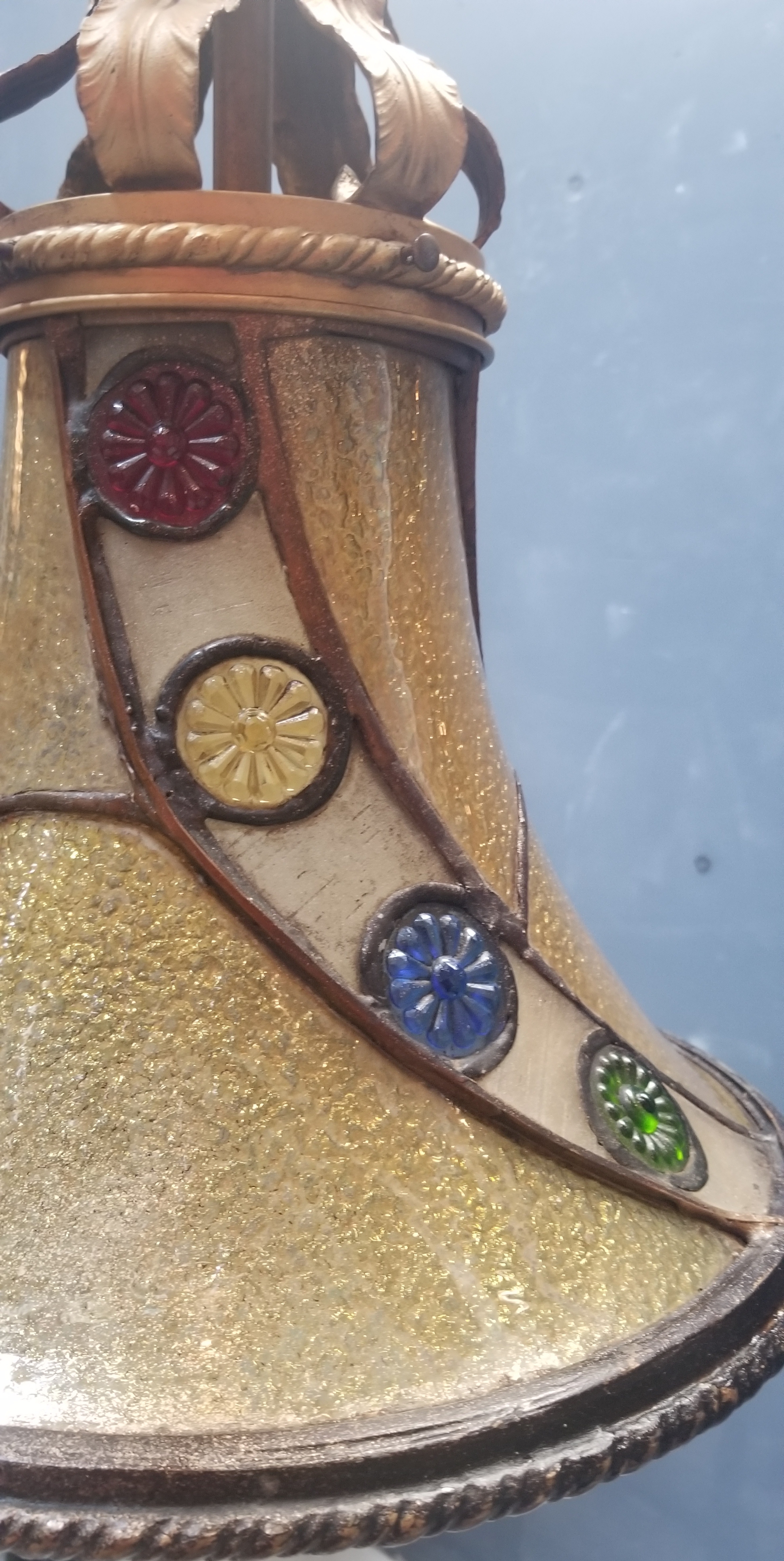 pendant antique light in stained glass/ornate