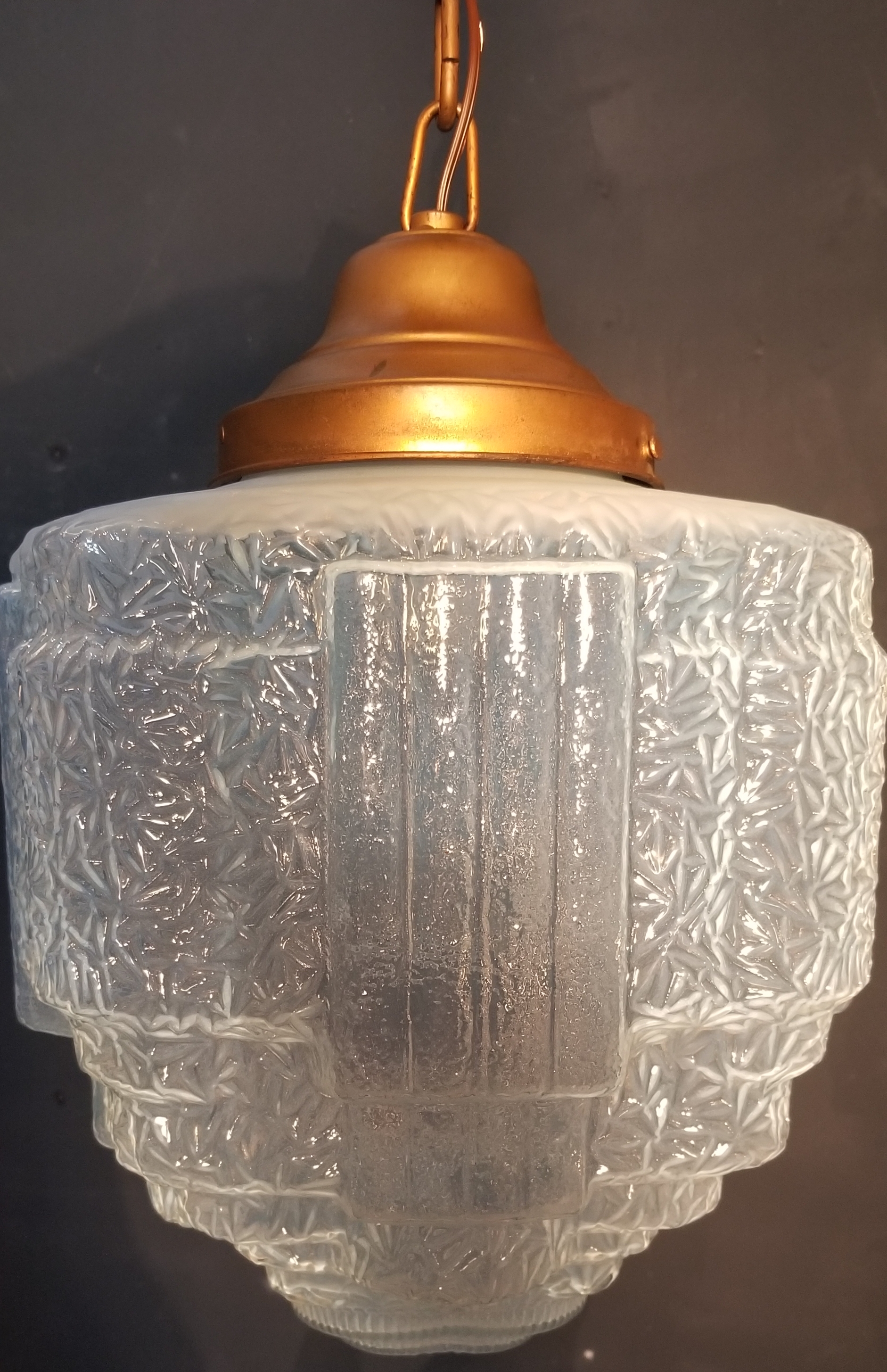 Art glass pendant light