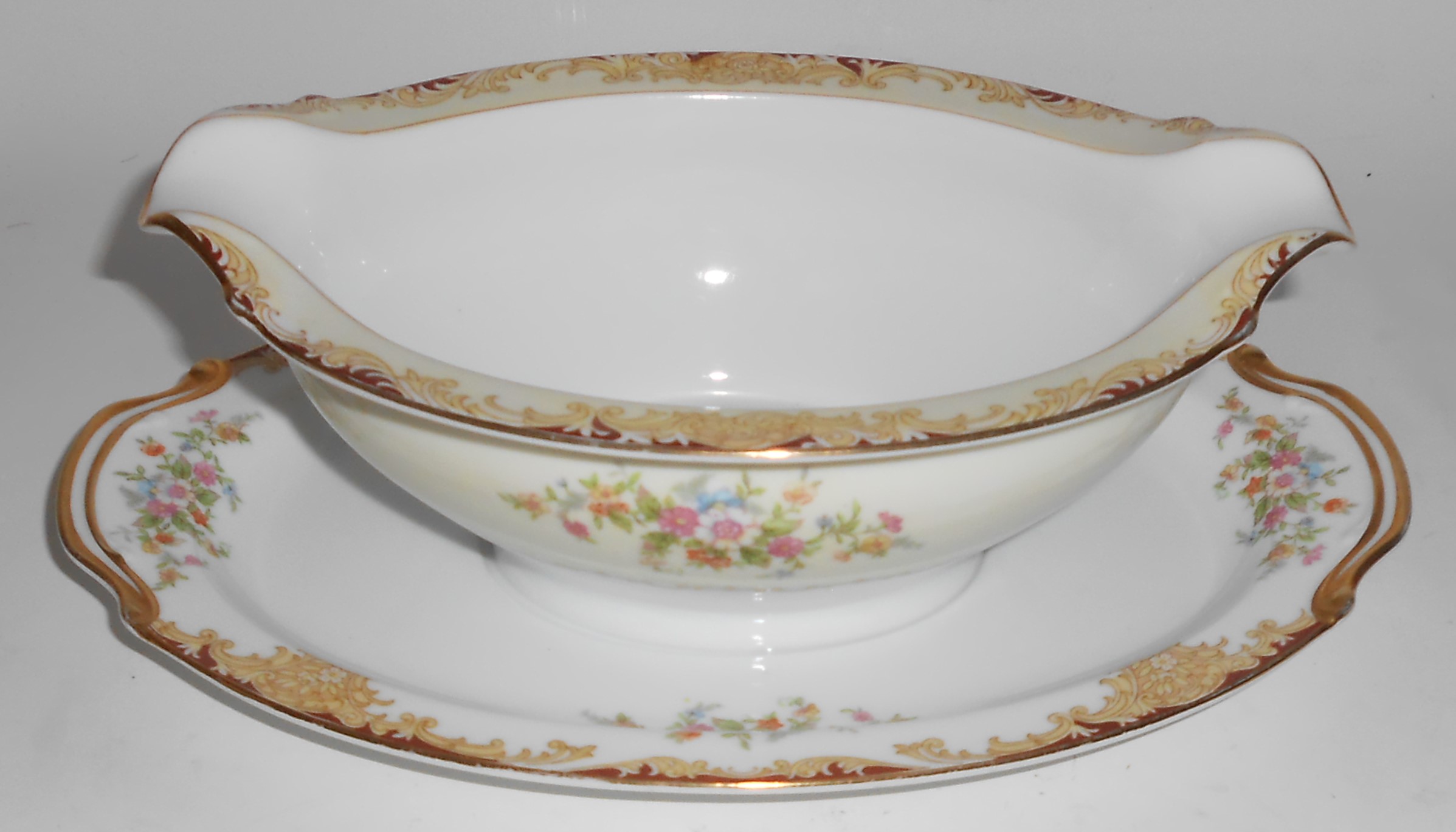 Noritake China Porcelain Floral w/Gold / Red Gravy Bowl