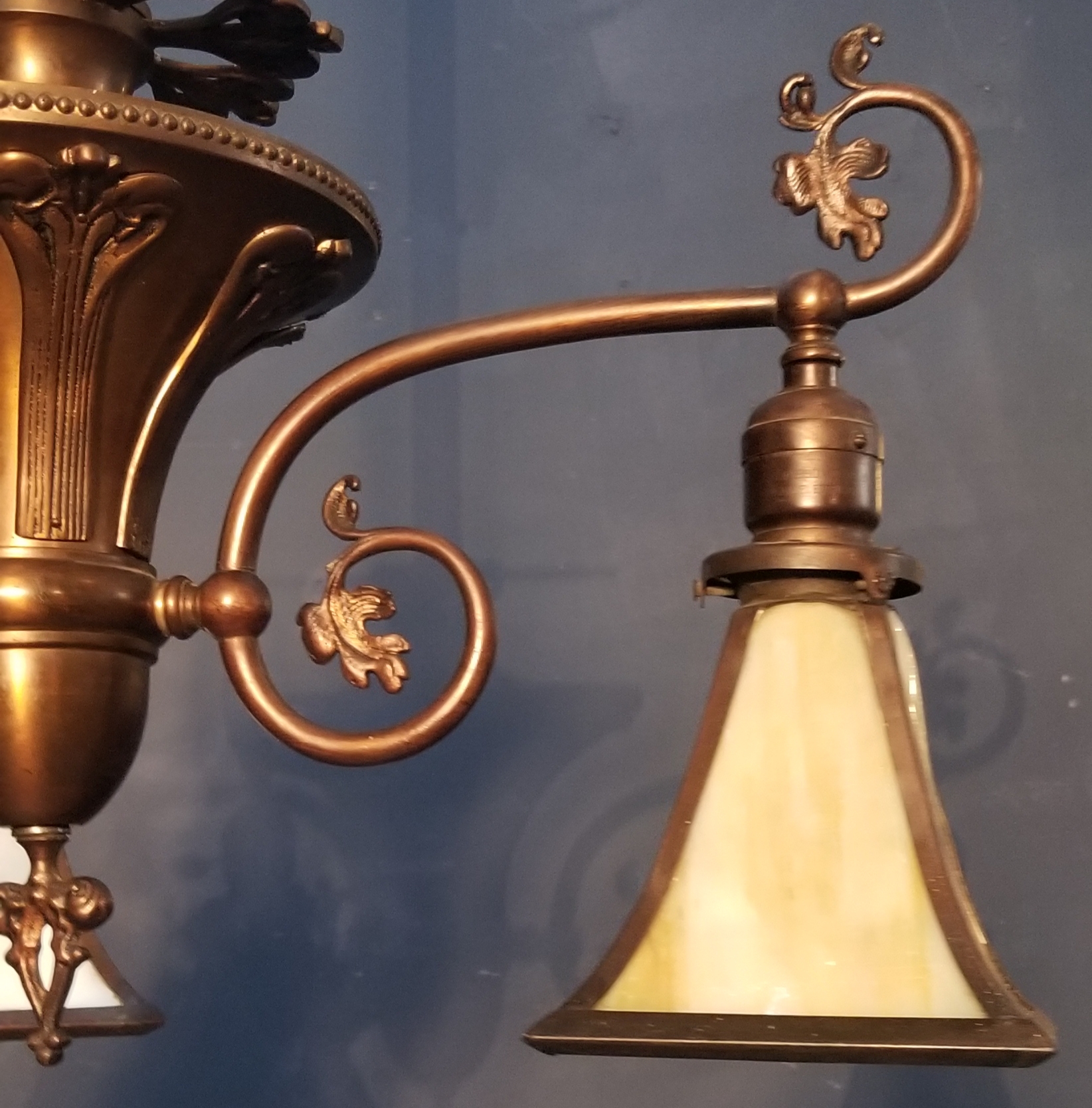 Early electric brass light
