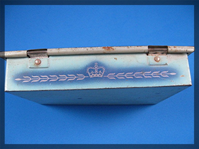 1953 Capstan Cigarettes Tin Queen Elizabeth II Coronati