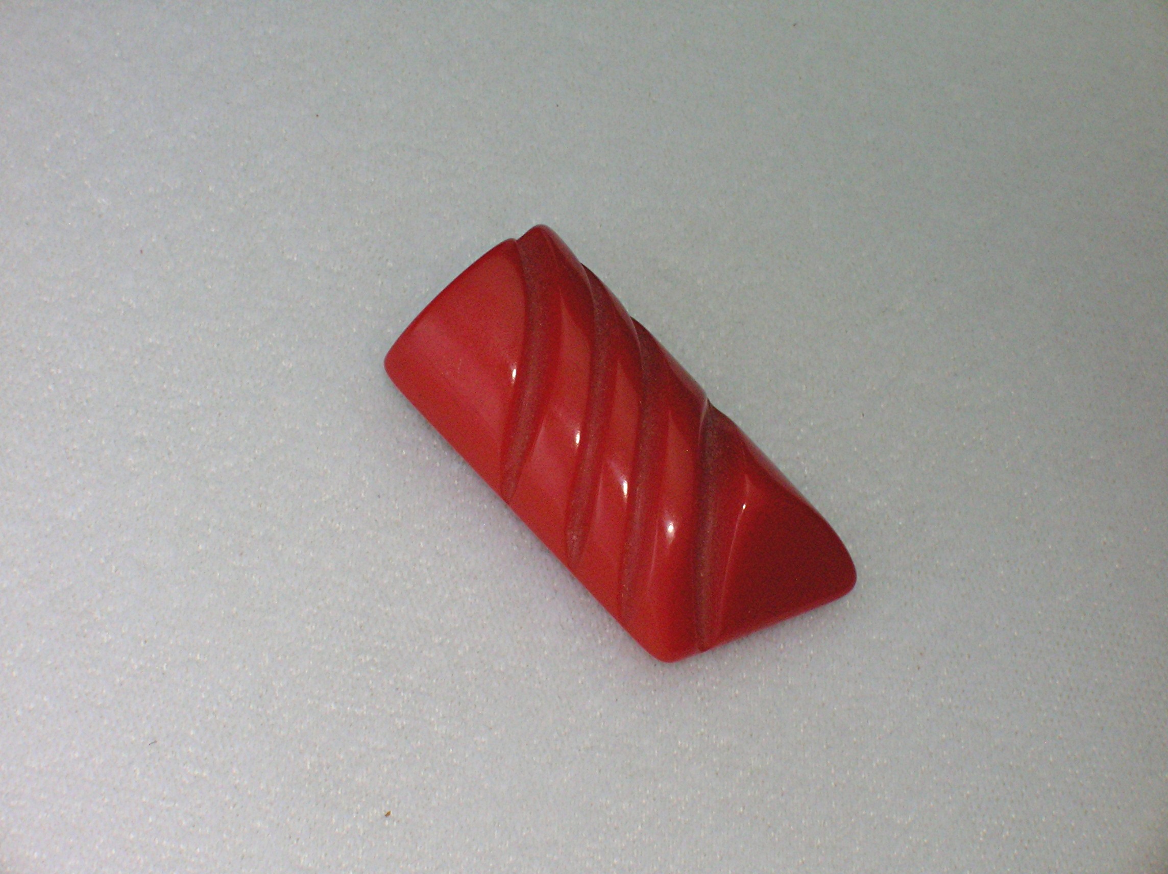 Bakelite Dress Clip Carved Red