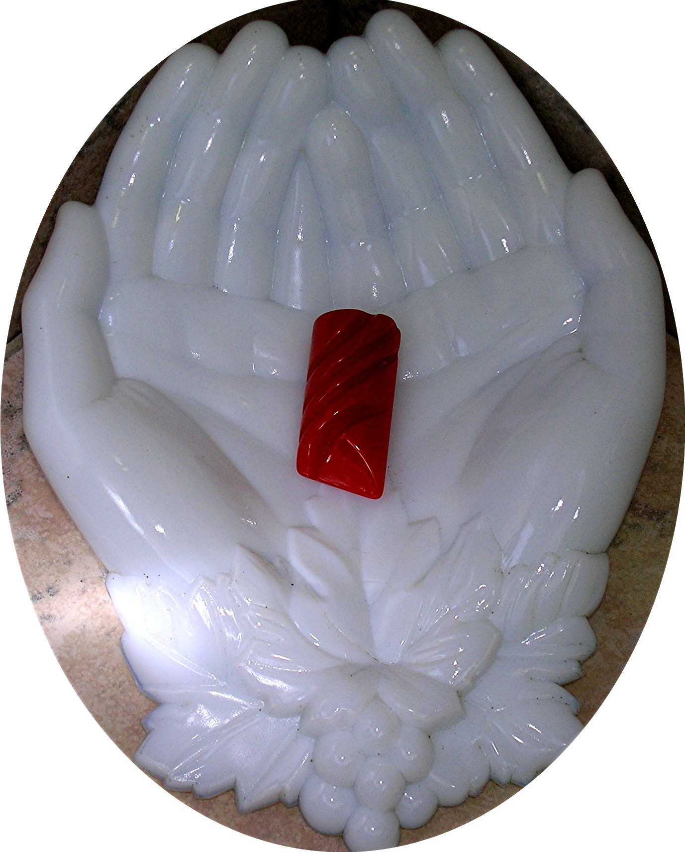Bakelite Dress Clip Carved Red