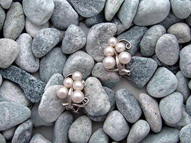 Cultured Pearl Sterling Silver Clip Earrings Vintage