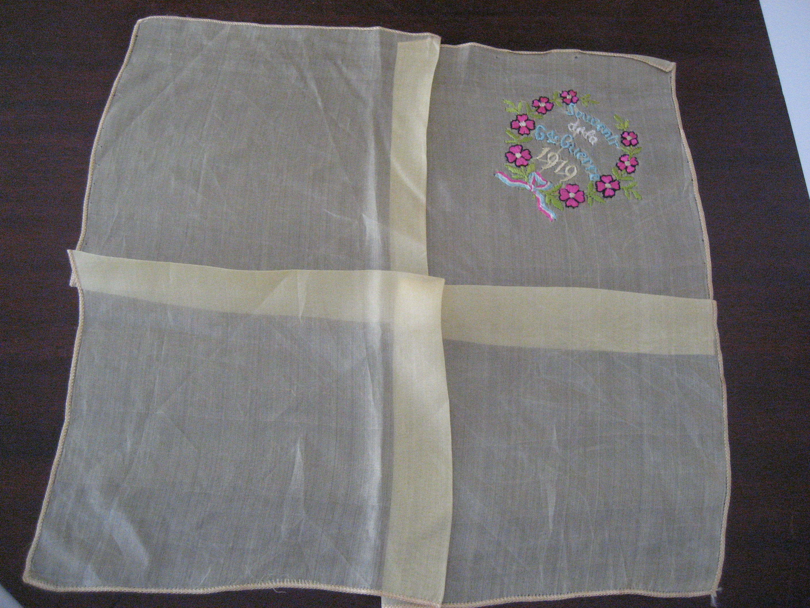 Souvenir de la G de Guerre 1919 Handkerchief