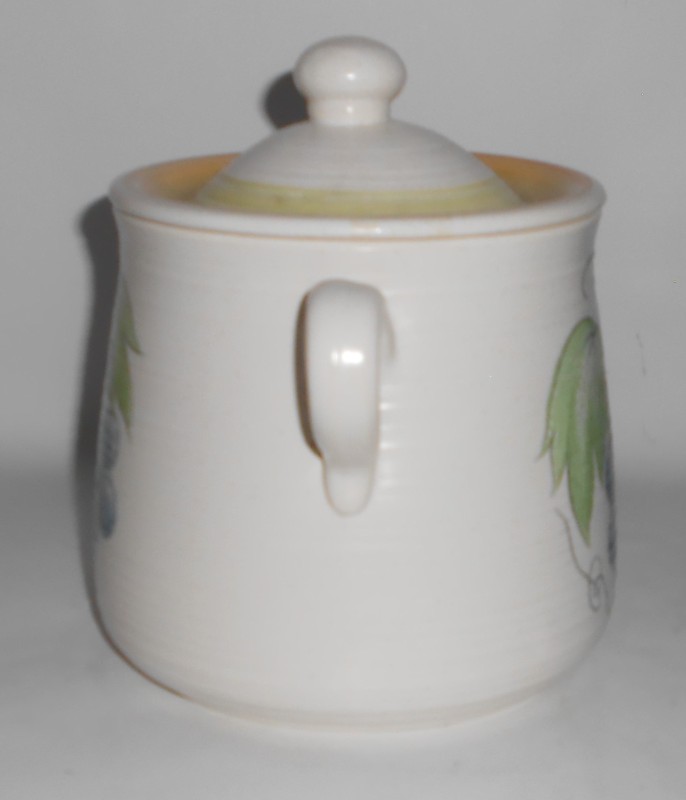 Franciscan Pottery Fruit Bean Pot w/Lid - MINT