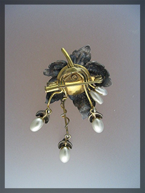 Brooch Gold Silver Pearl Enamel Crystal   Pin