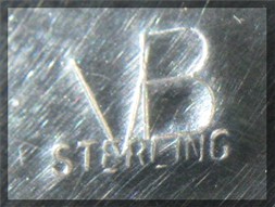 VIRGINIA BURNHAM Sterling Silver Tigerseye Heart Pendan