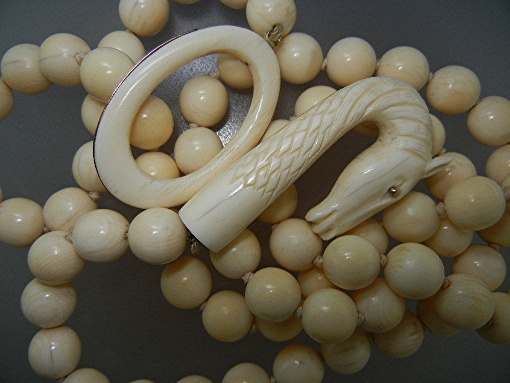 Necklace Pre Ban Ivory Carved Dragon 14K Gold 10mm Bead