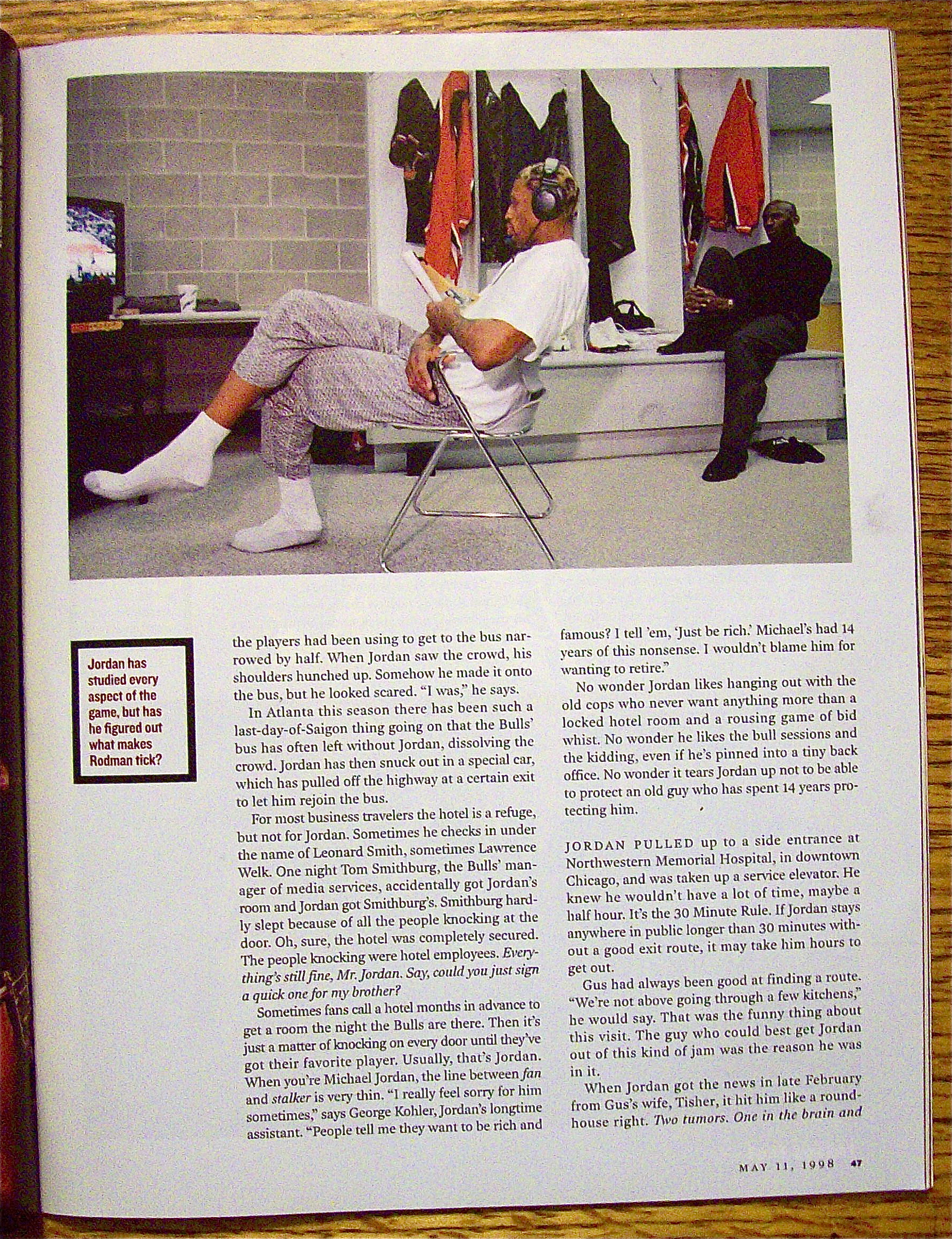 Sports Illustrated Magazine May 11, 1998 Chicago Bulls