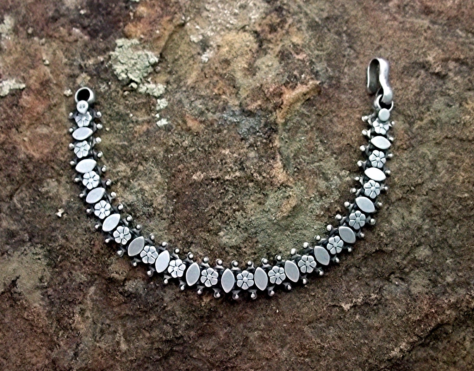 Bracelet 800 Silver Ornate Roses and Diamond Shapes