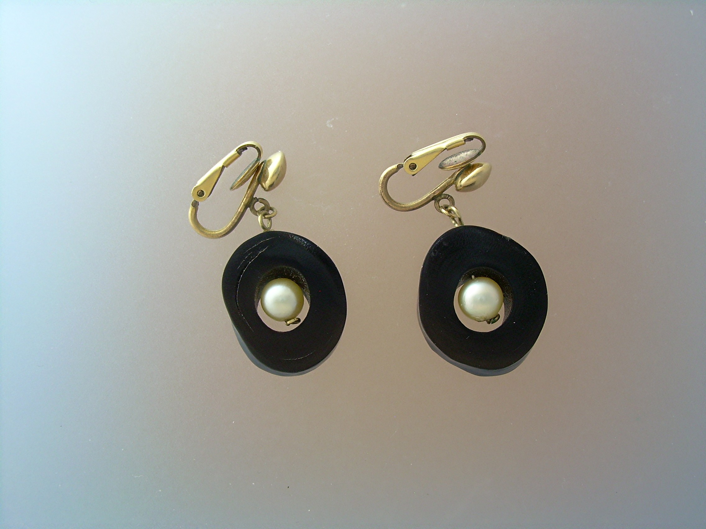 Lucite 6mm Cultured Pearl Clip Earrings