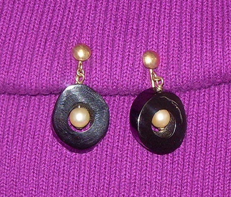 Lucite 6mm Cultured Pearl Clip Earrings