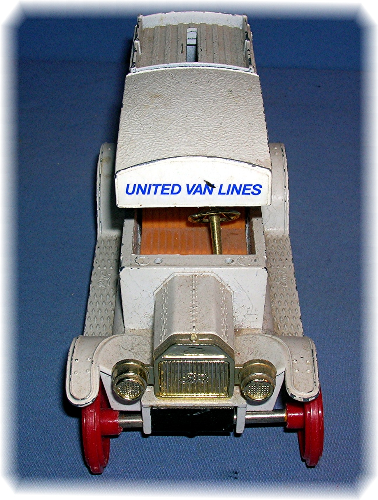 BANK - ERTL Metal Replica 1913 Model T Van Bank