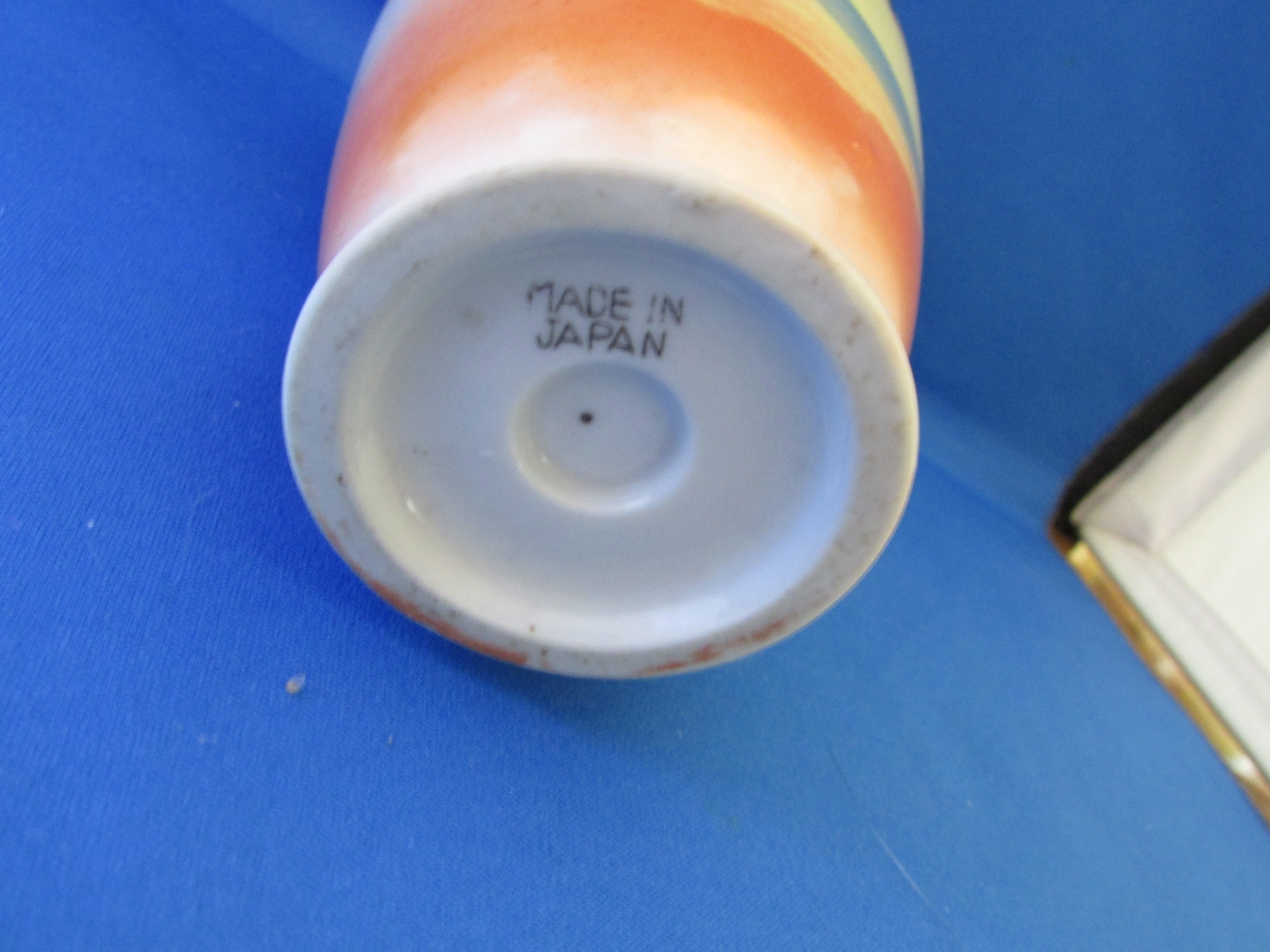 Lusterware Scene Vase