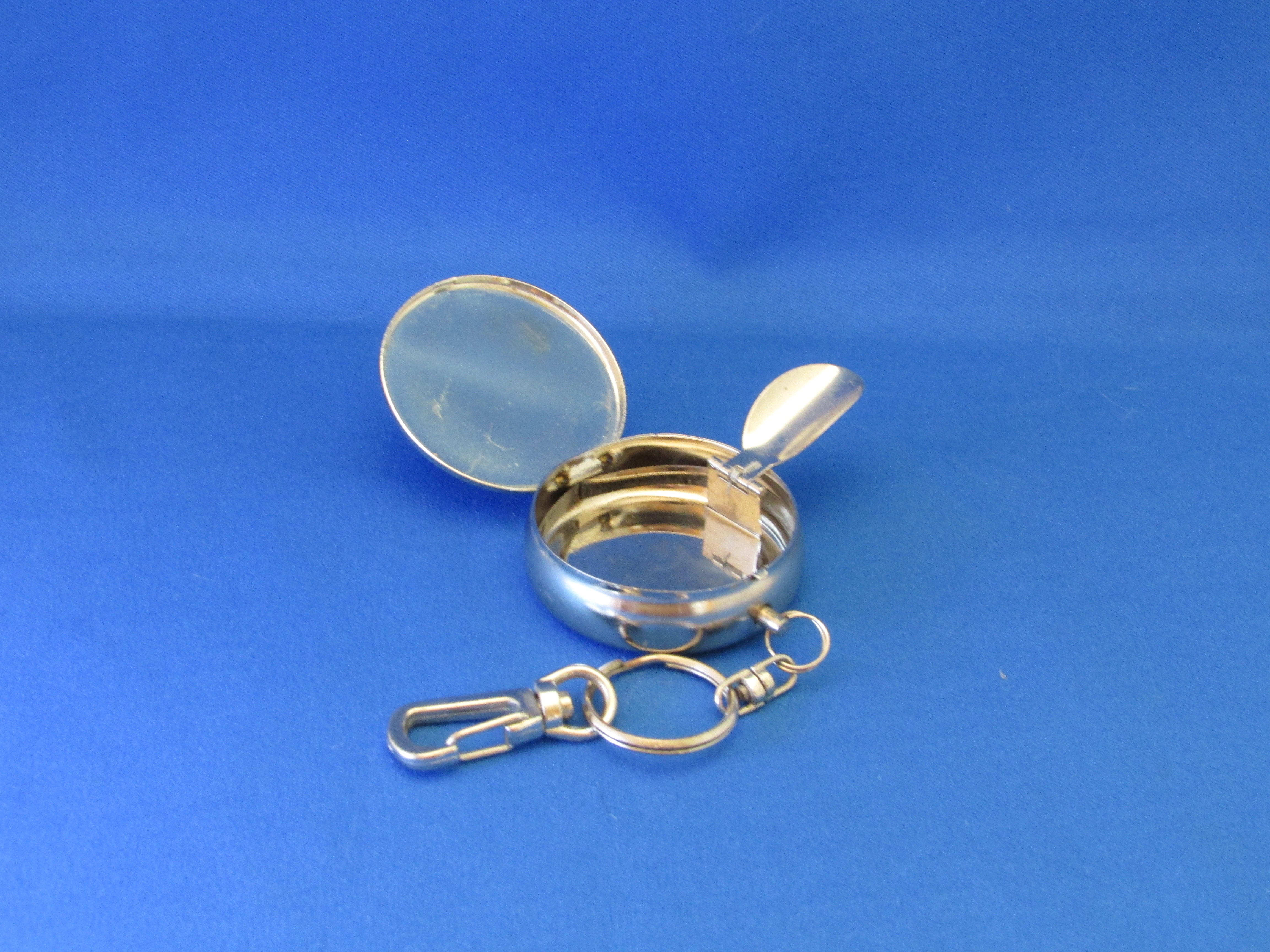 Portable Ash Tray