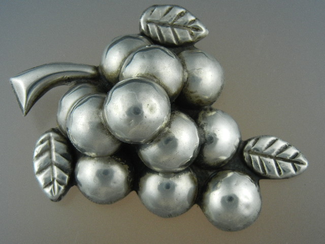 Taxco Mexico Large Silver Gapes Cluster Pin