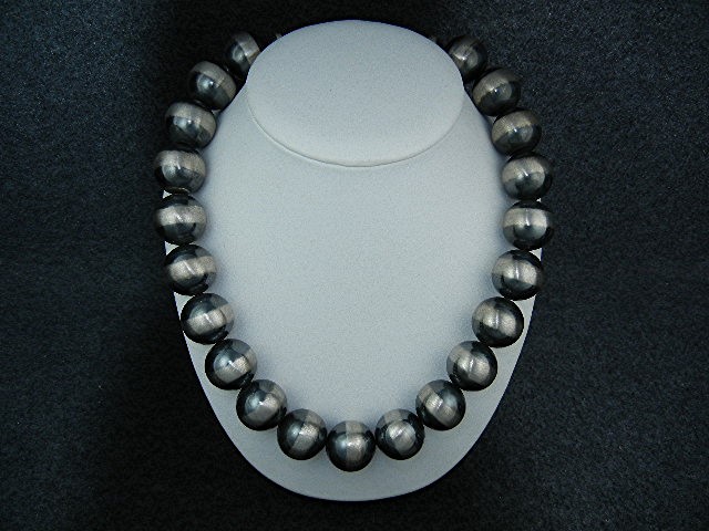 Native American Sterling Silver Navajo Pearls 20mm