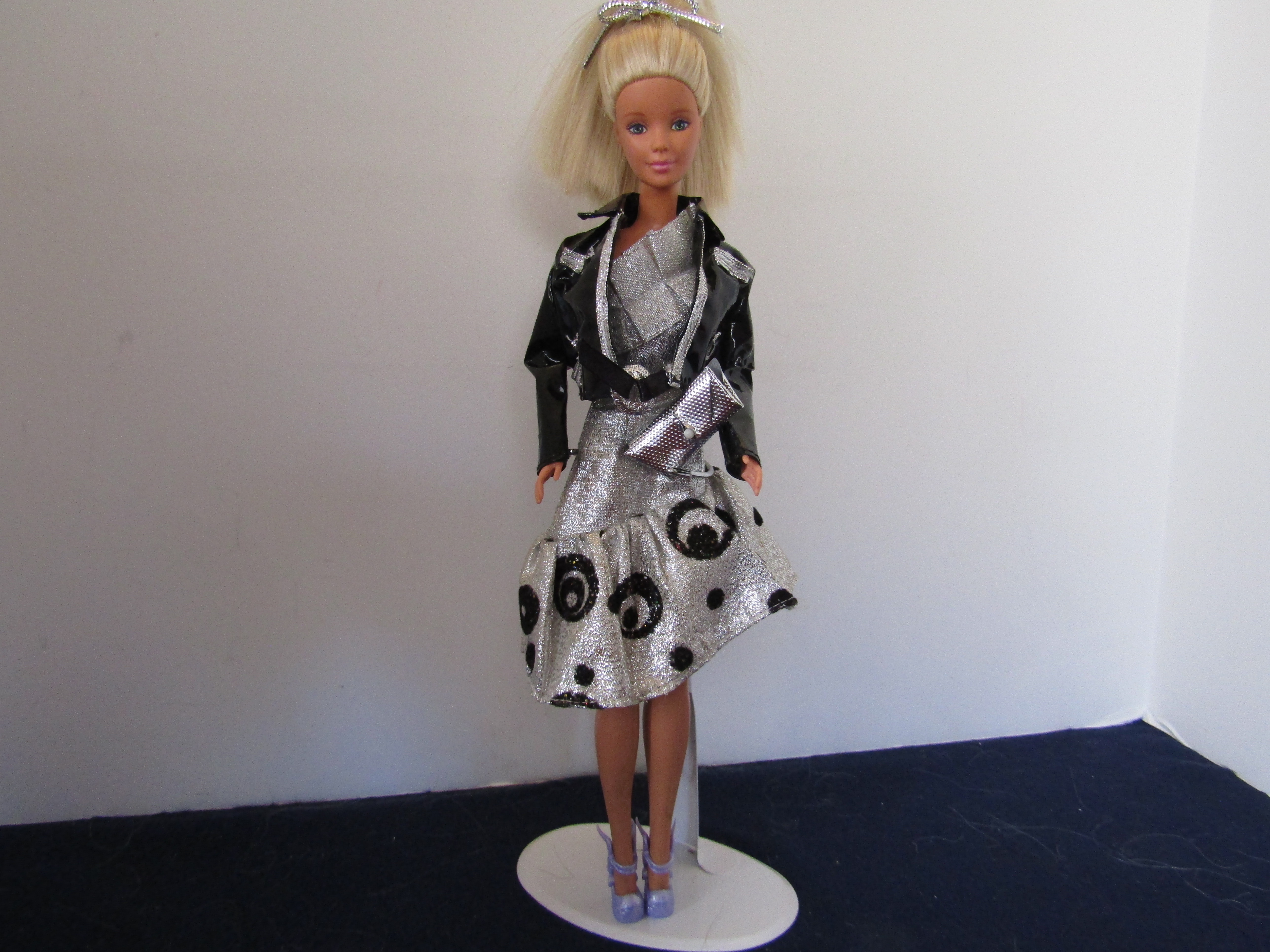 Nineties Fashion Barbie Doll Mattel Indonesia 17