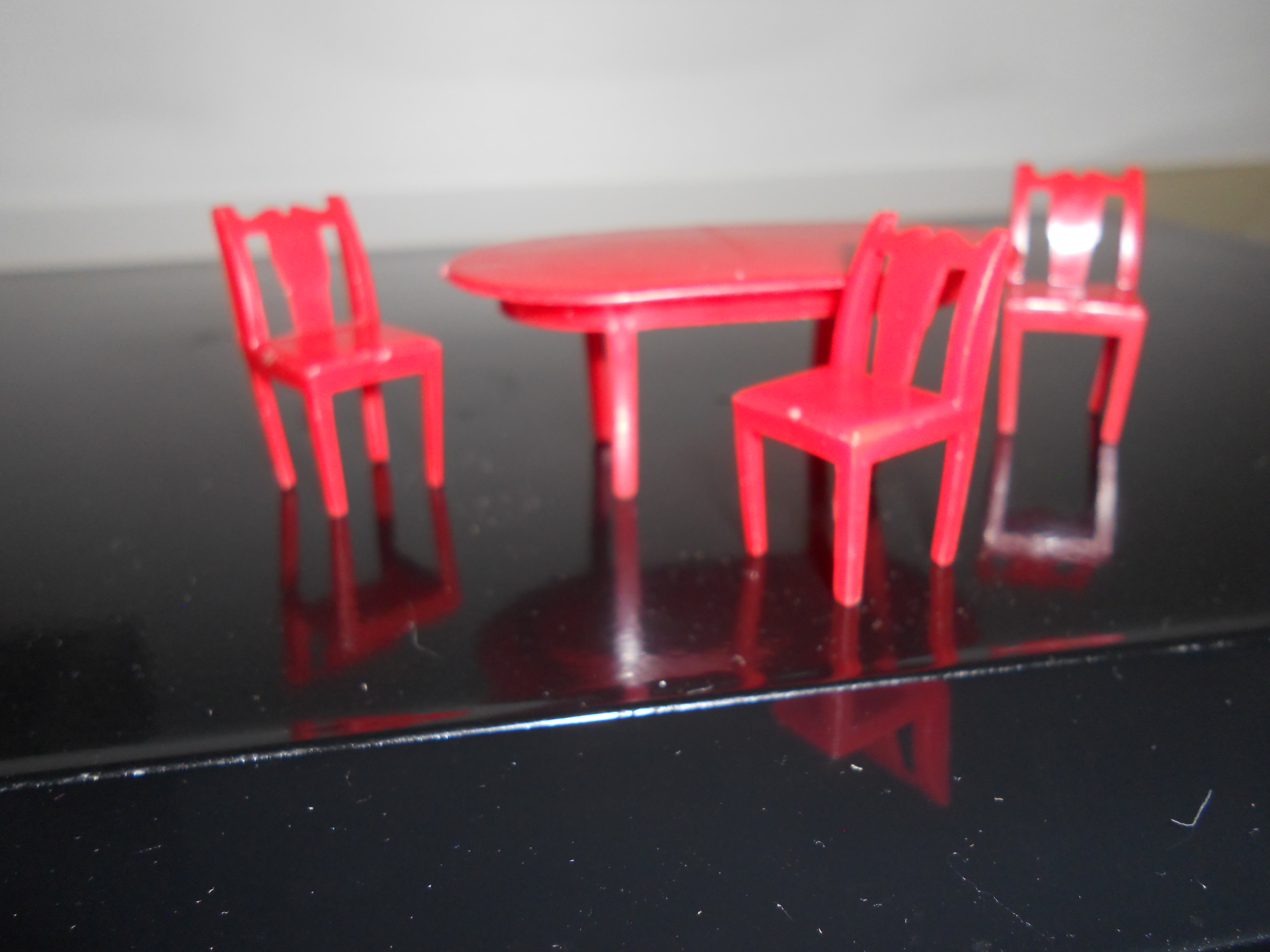 Dollhouse Table and 3 Chairs