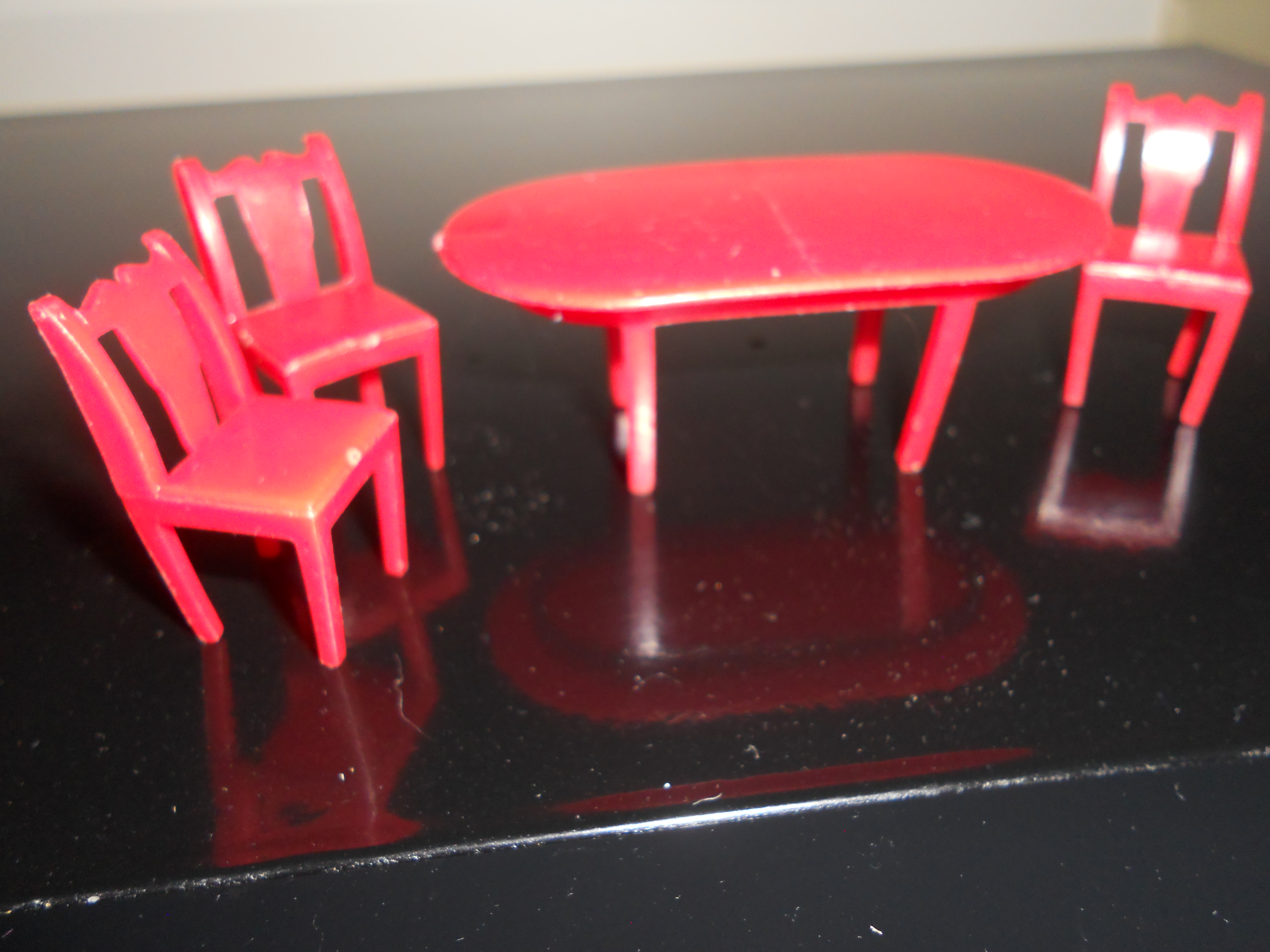 Dollhouse Table and 3 Chairs