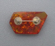 Baltic Amber and 8K Gold Brooch Pin