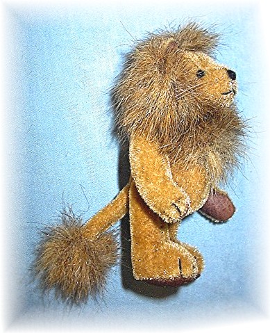 3 1/2 Inch Tiny Velvet Lion