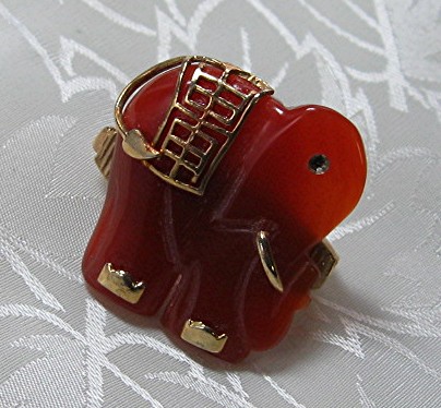 Carnelian and goldtone Elephant Scarf Holder