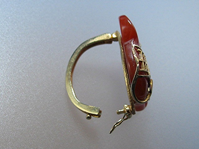 Carnelian and goldtone Elephant Scarf Holder
