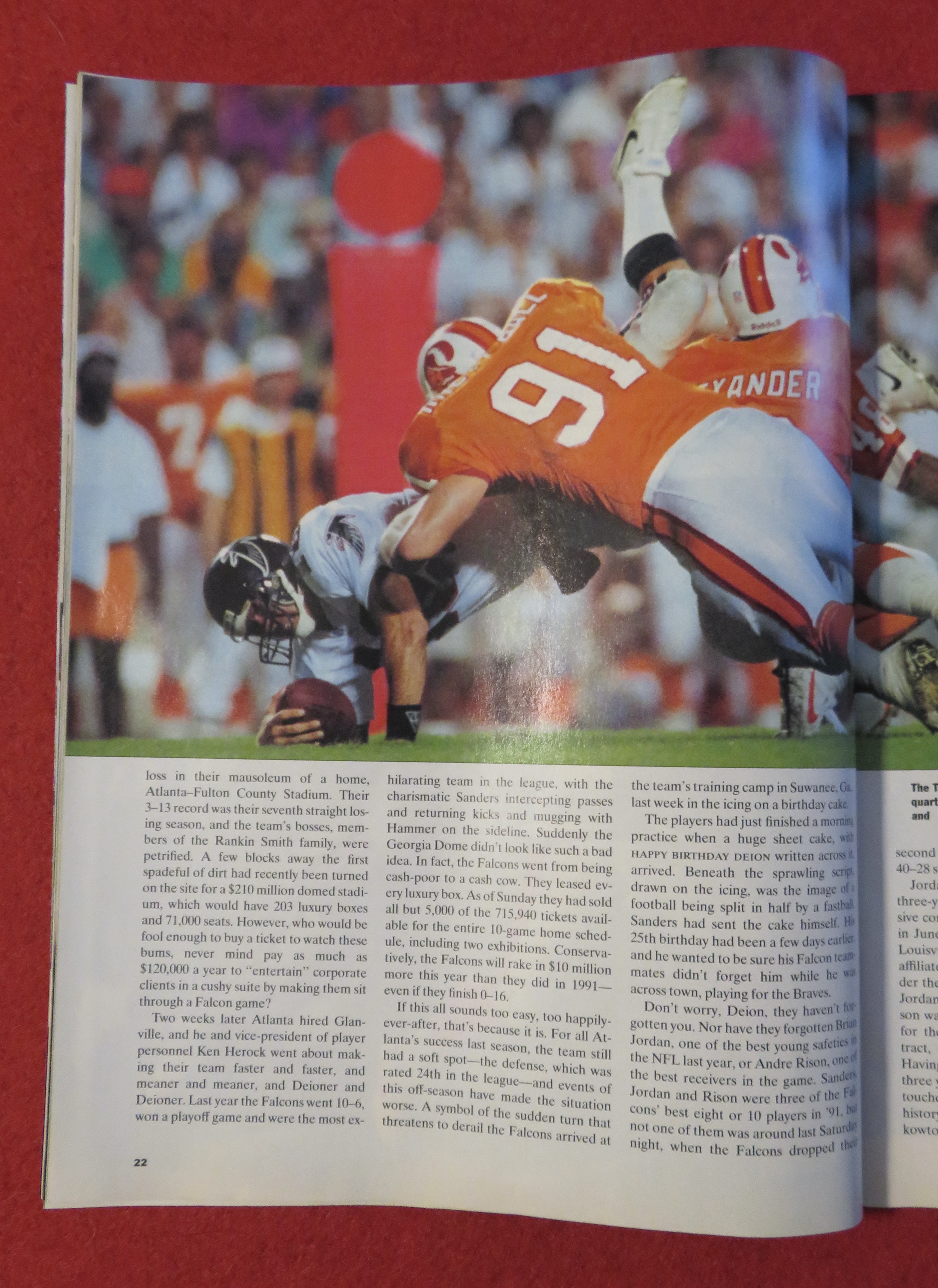 Sports Illustrated Magazine-August 24, 1992-D Sanders